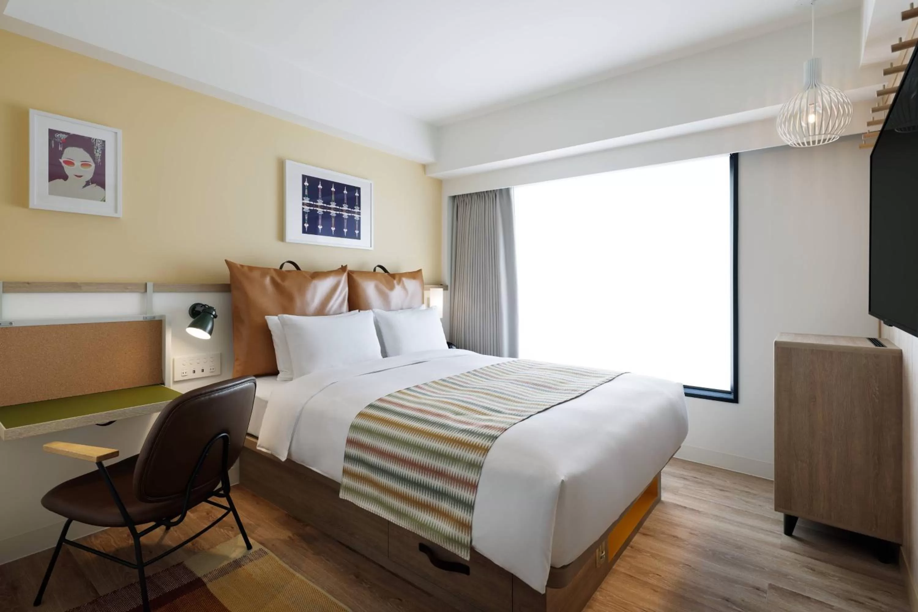 Photo of the whole room, Bed in Moxy Kyoto