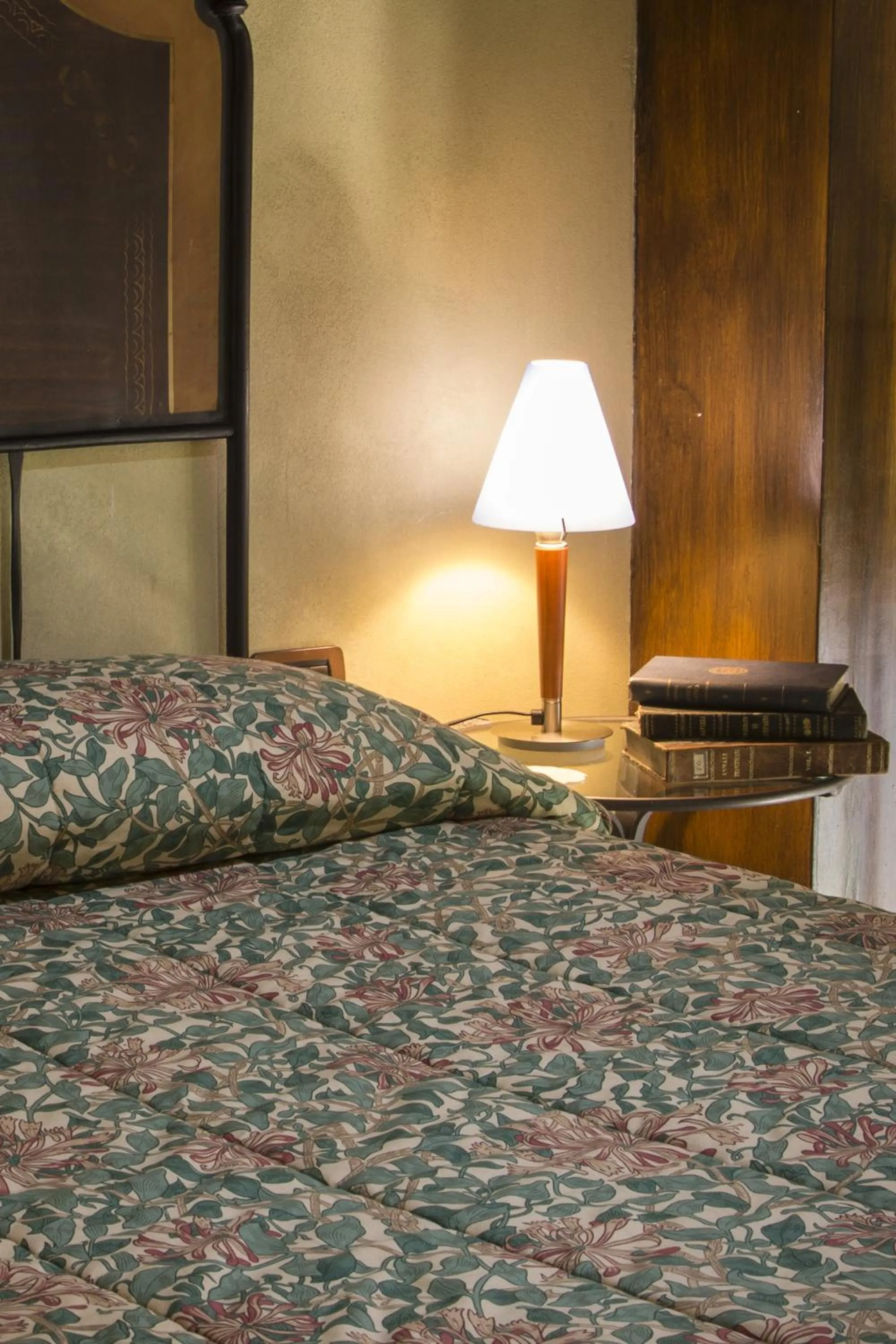 Bed in Al Borducan Boutique Hotel