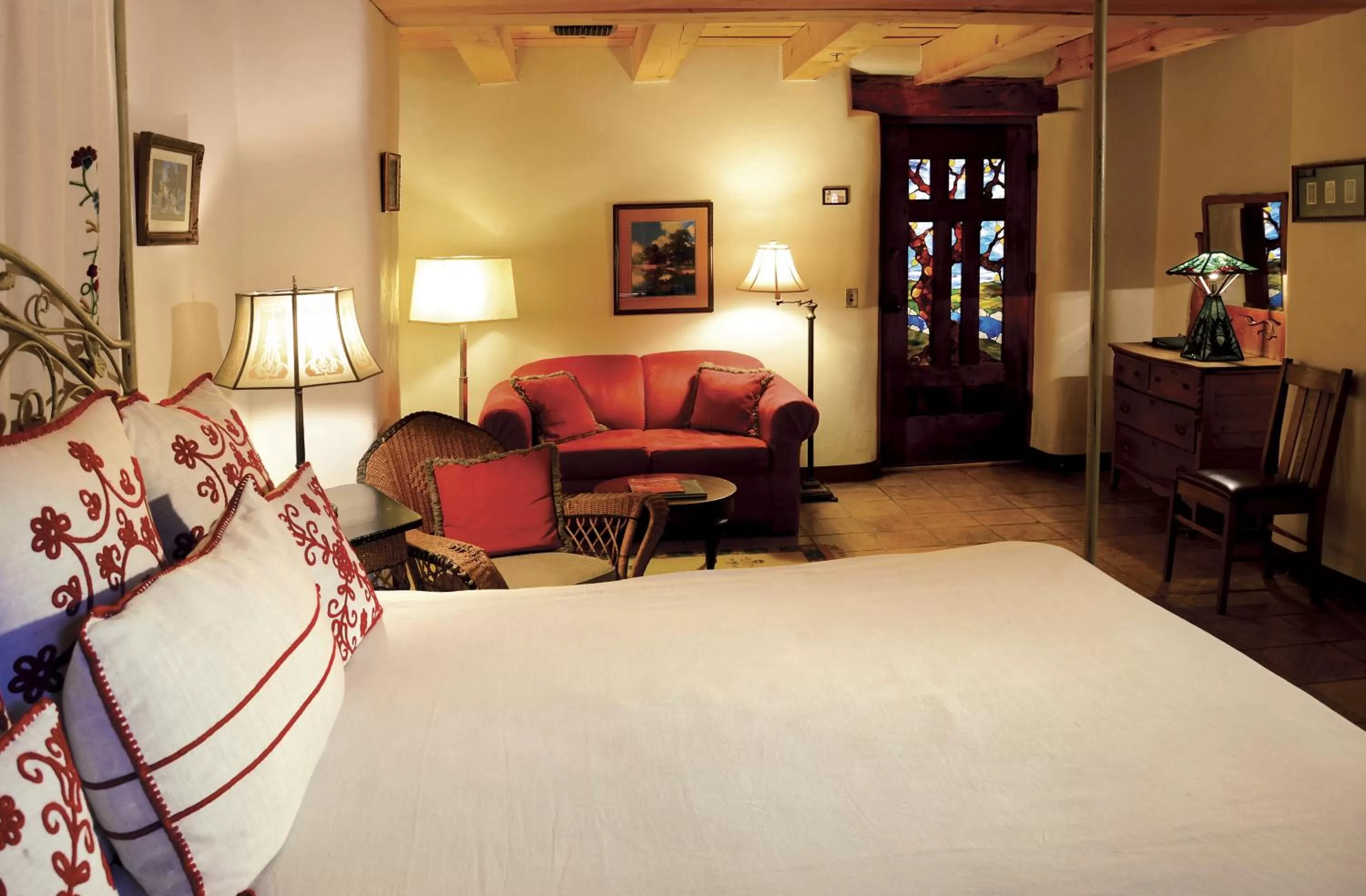 Bed in El Portal Sedona Hotel