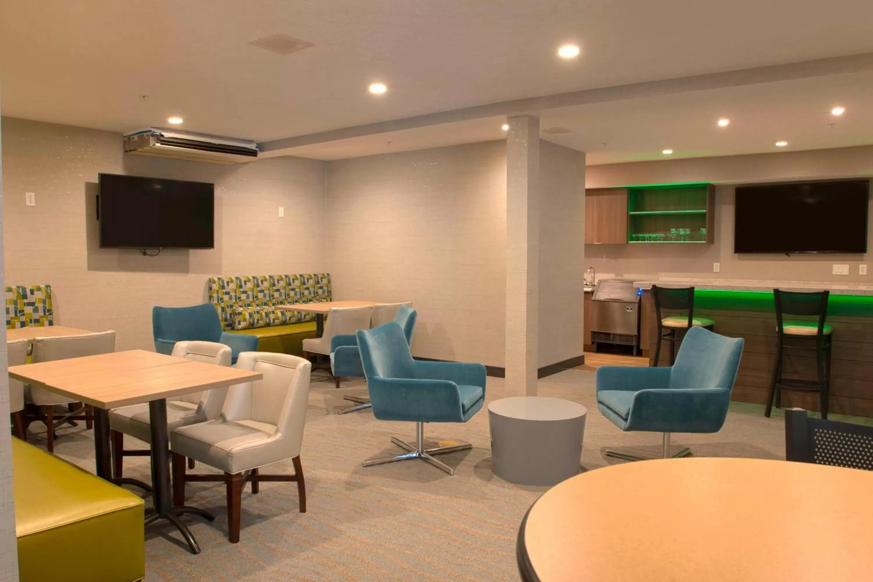 Lounge or bar, Lounge/Bar in Fairfield Inn & Suites by Marriott Spokane Valley