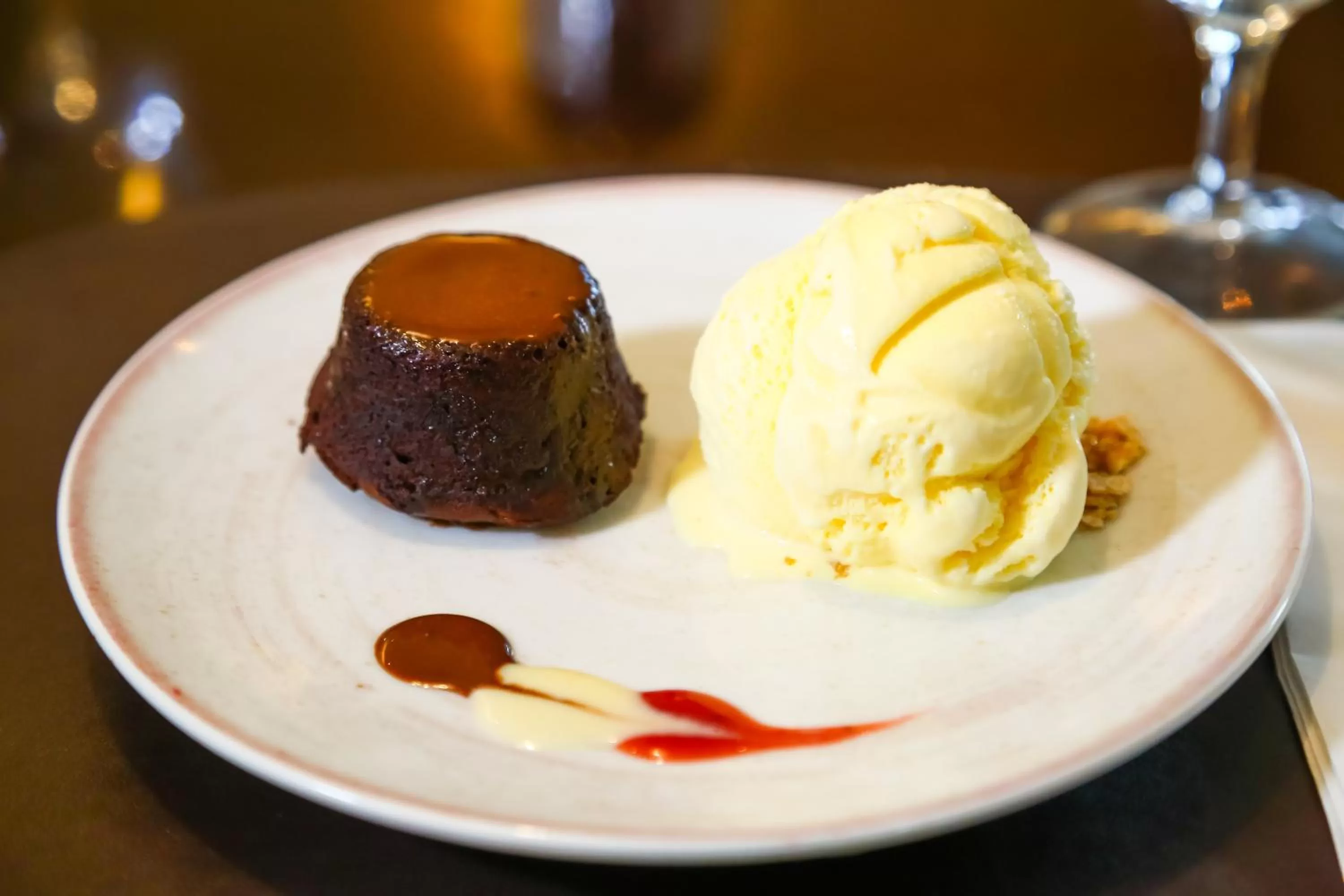 Restaurant/places to eat in Novotel RJ Santos Dumont