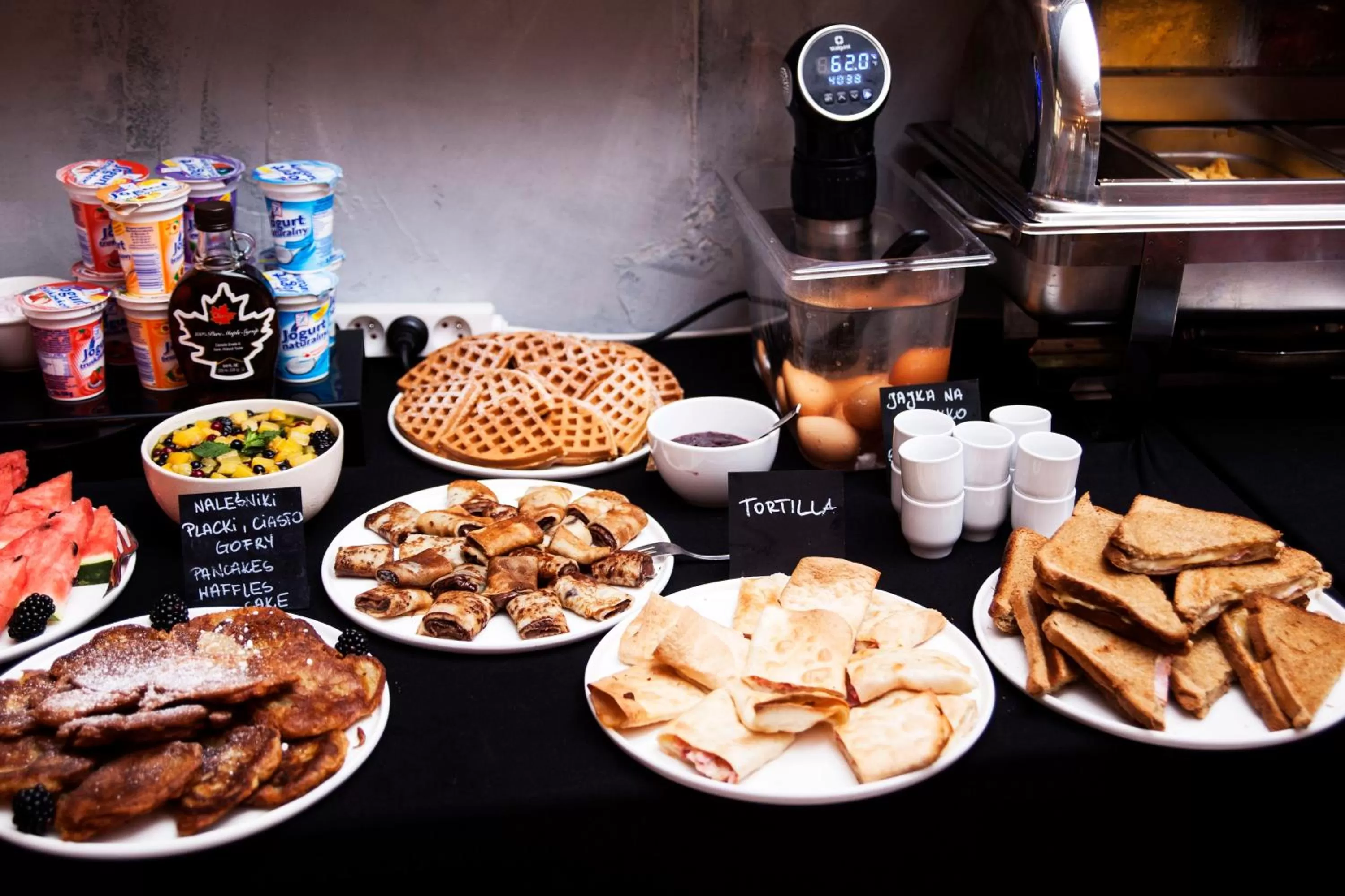 Restaurant/places to eat in Apart Neptun