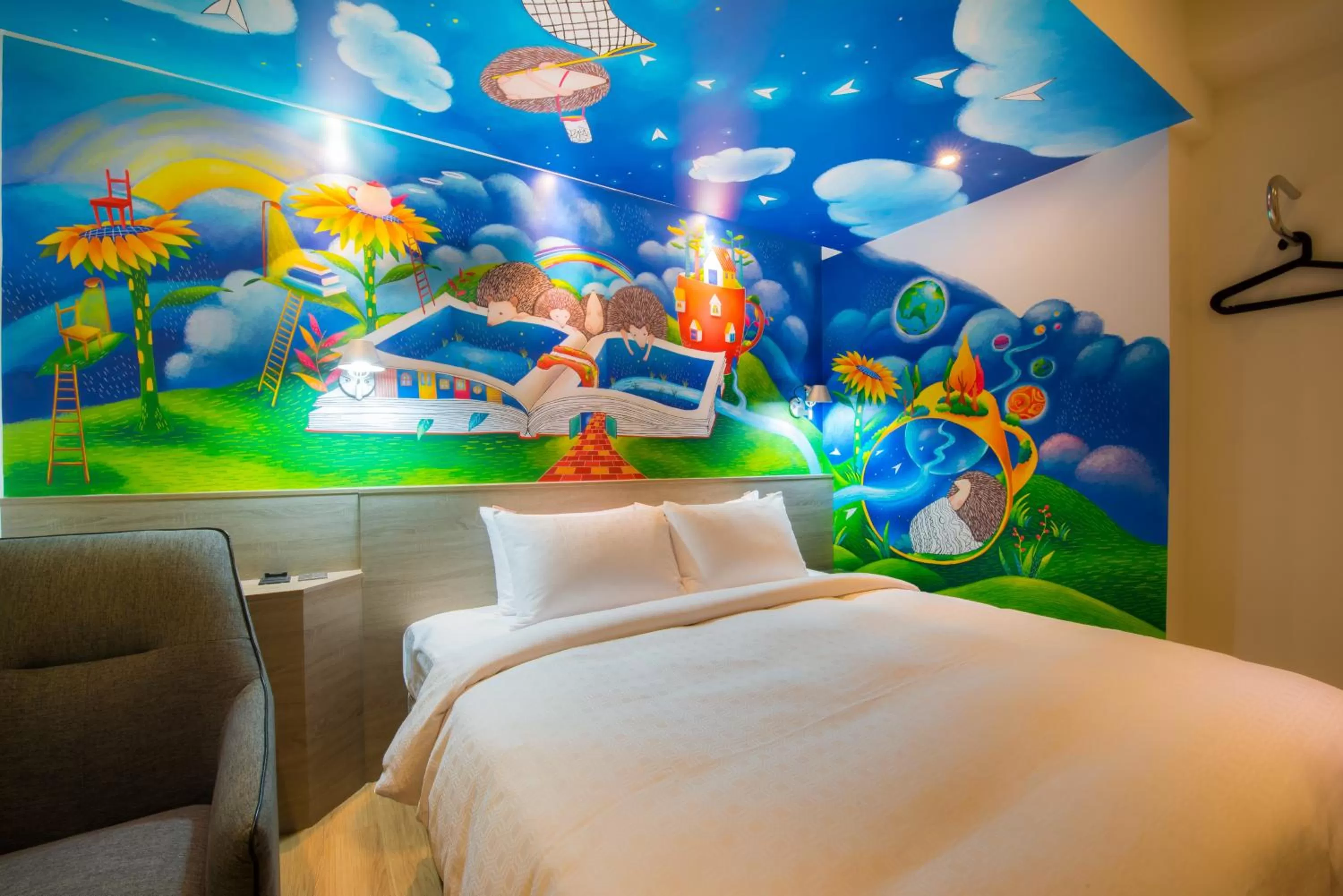 Photo of the whole room, Bed in Legend Hotel Kaohsiung Pier2