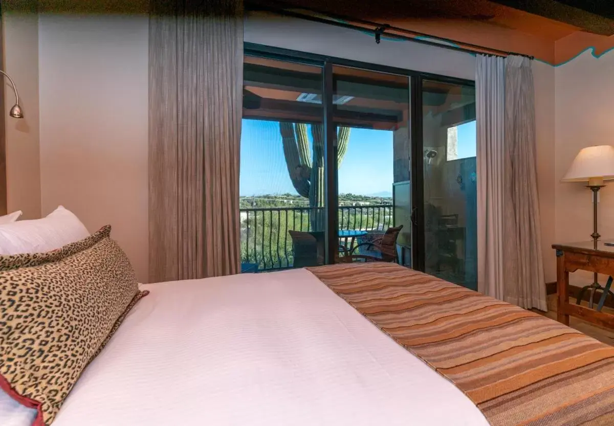 Bedroom, Bed in Hacienda del Sol Guest Ranch Resort