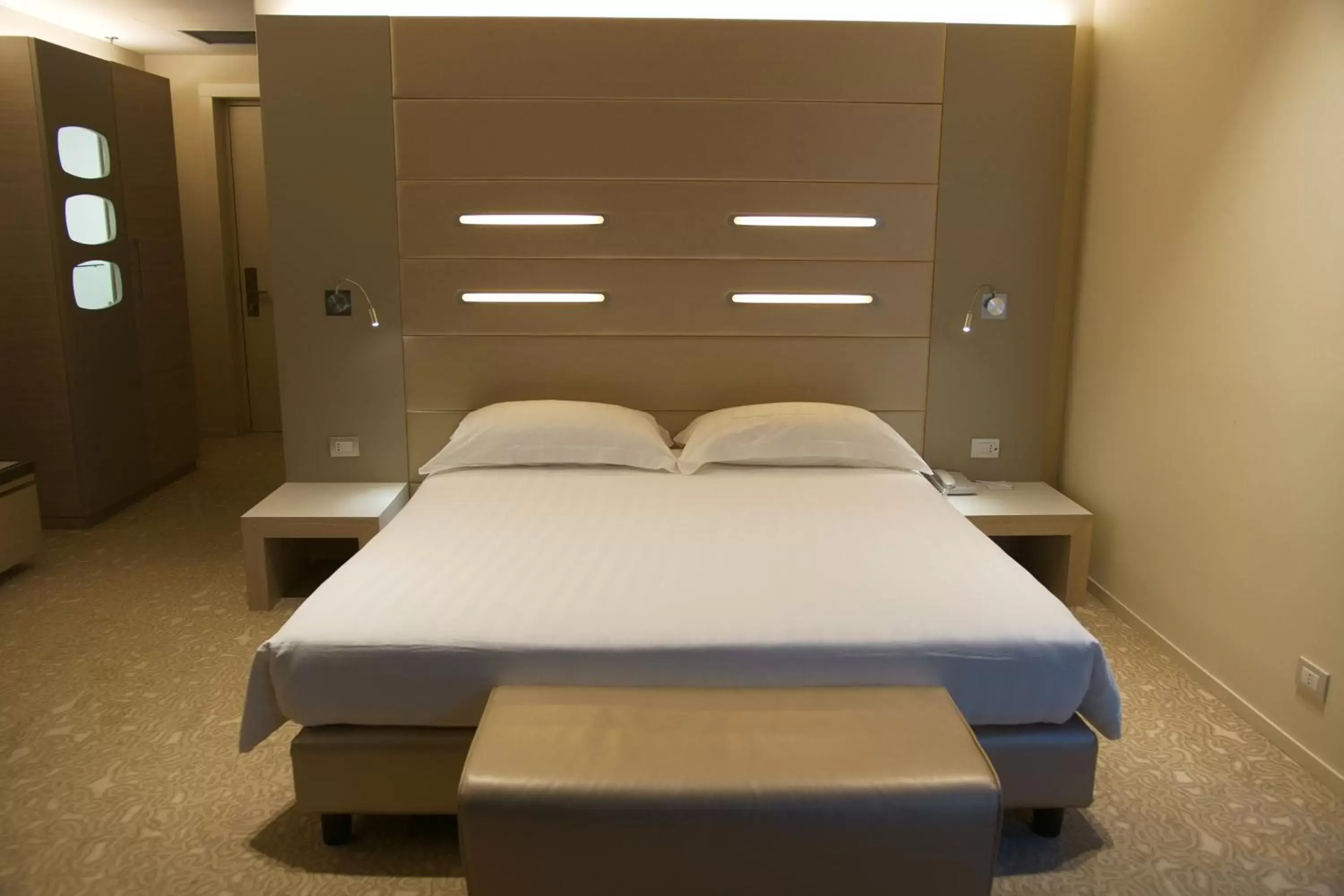 Bedroom, Bed in Best Western Plus Net Tower Hotel Padova