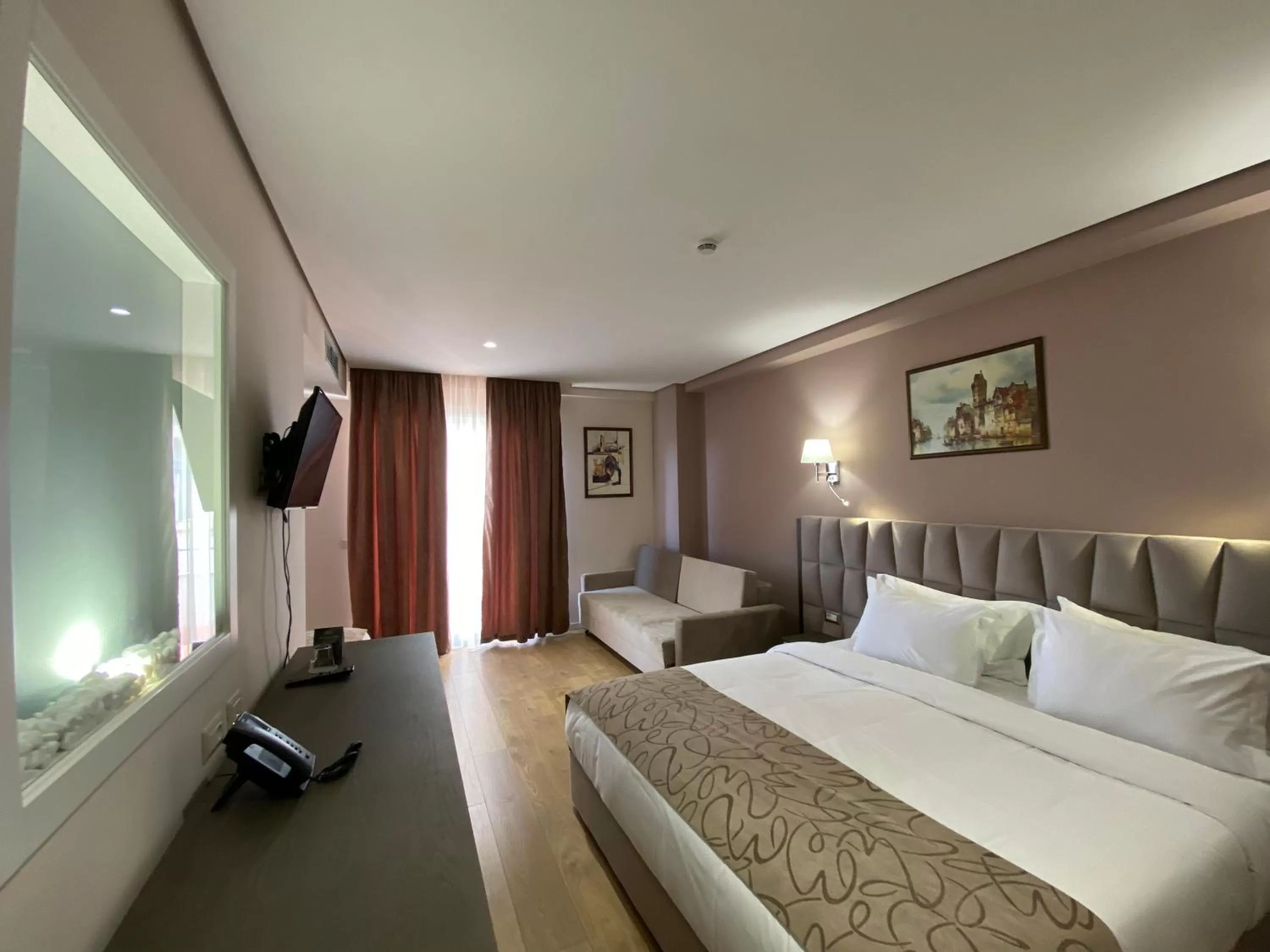 Bed in Doanesia Premium Hotel & Spa