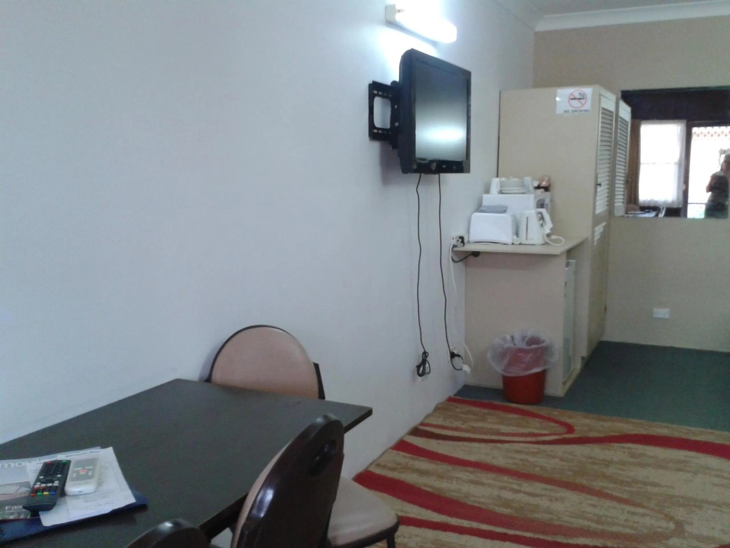 Decorative detail in Elsinor Motor Lodge