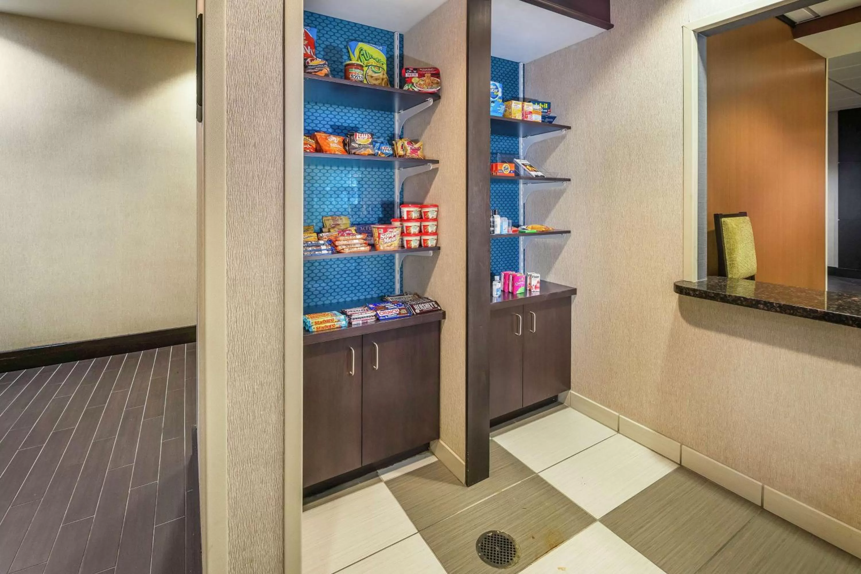 Restaurant/places to eat in Hampton Inn and Suites Tulsa/Catoosa