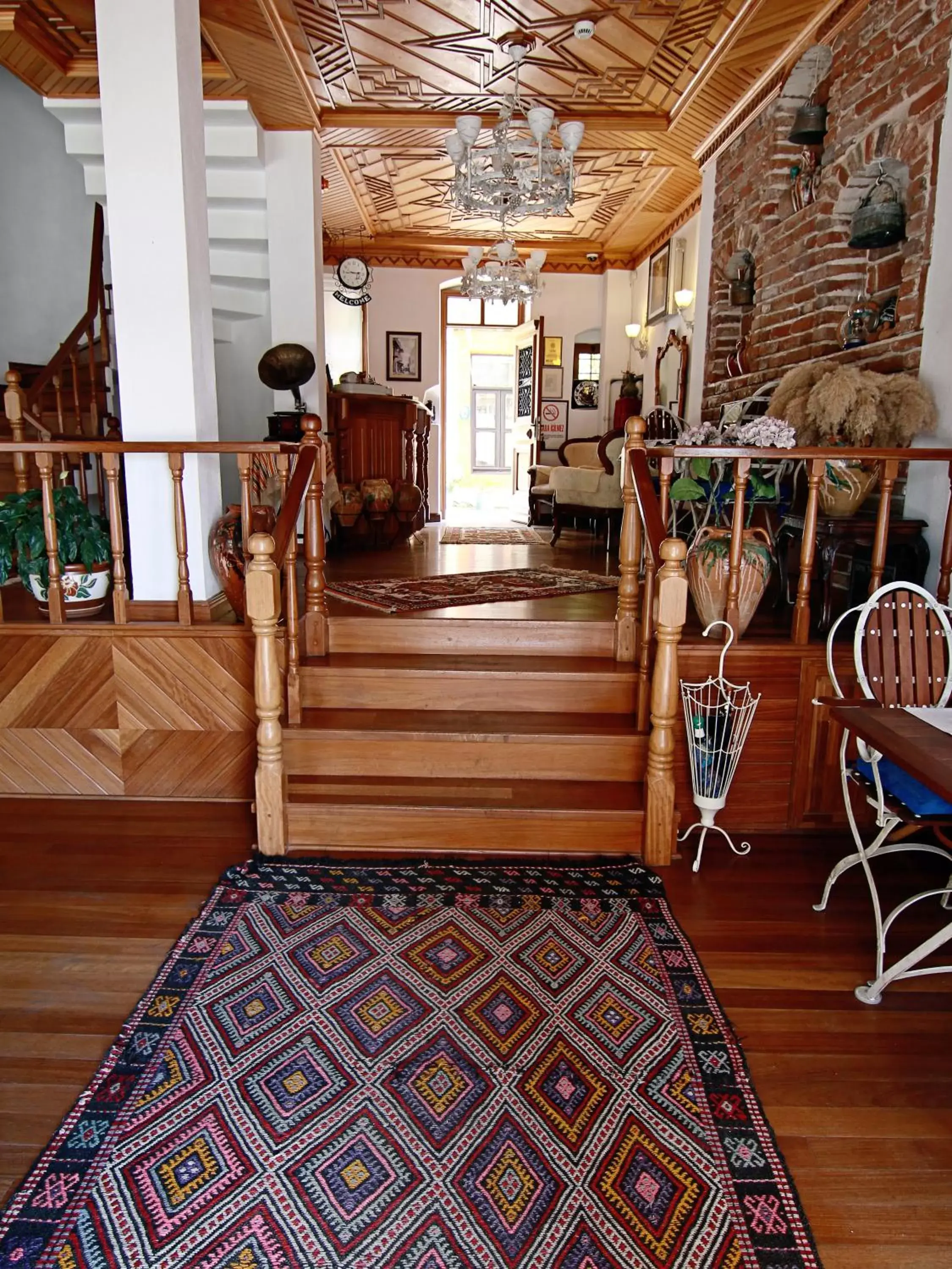 Facade/entrance in Hotel Des Etrangers - Special Category Facade/entrance in Hotel Des Etrangers - Special Category