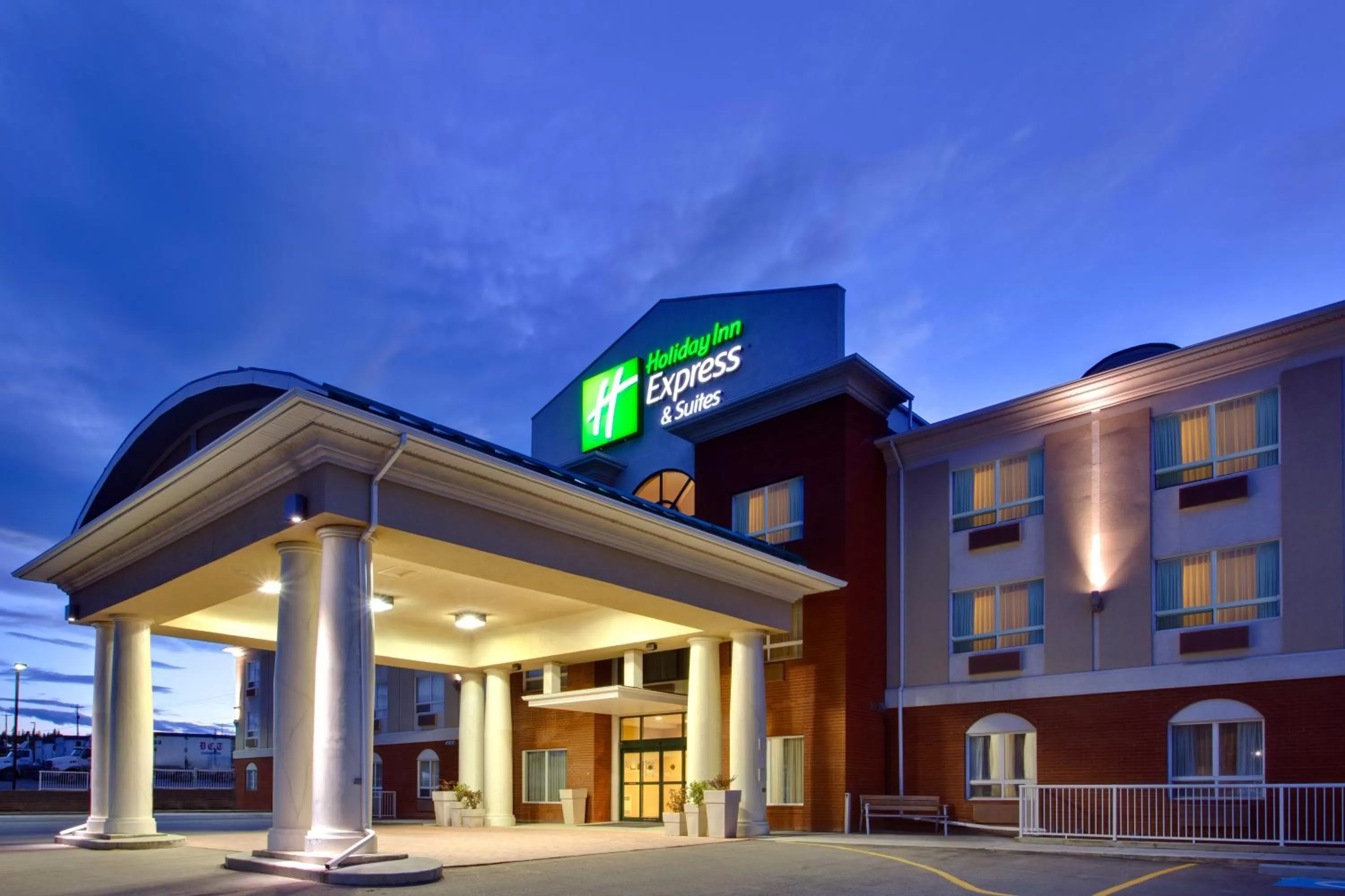 Property building in Holiday Inn Express Hotel & Suites-Hinton by IHG