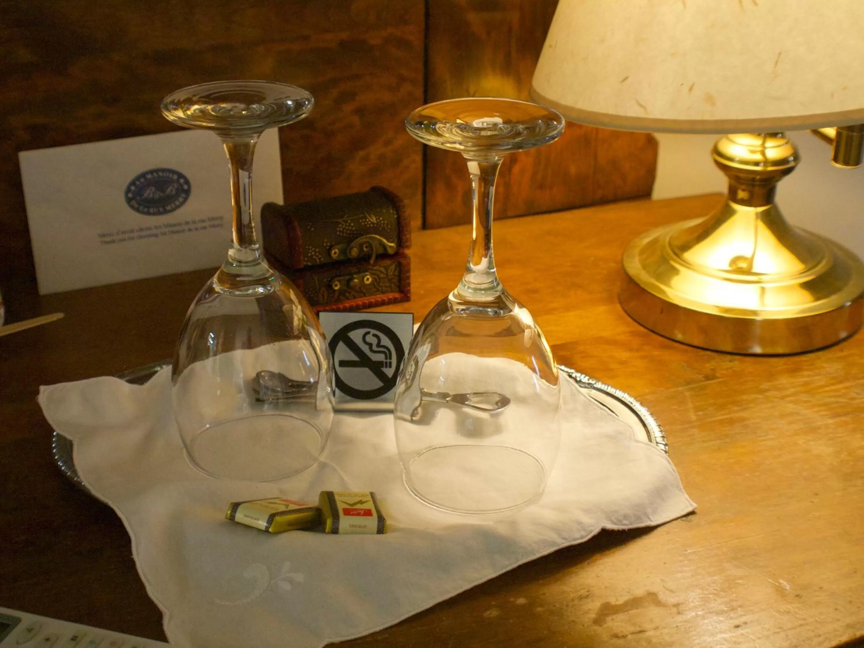 Au Manoir de la rue Merry