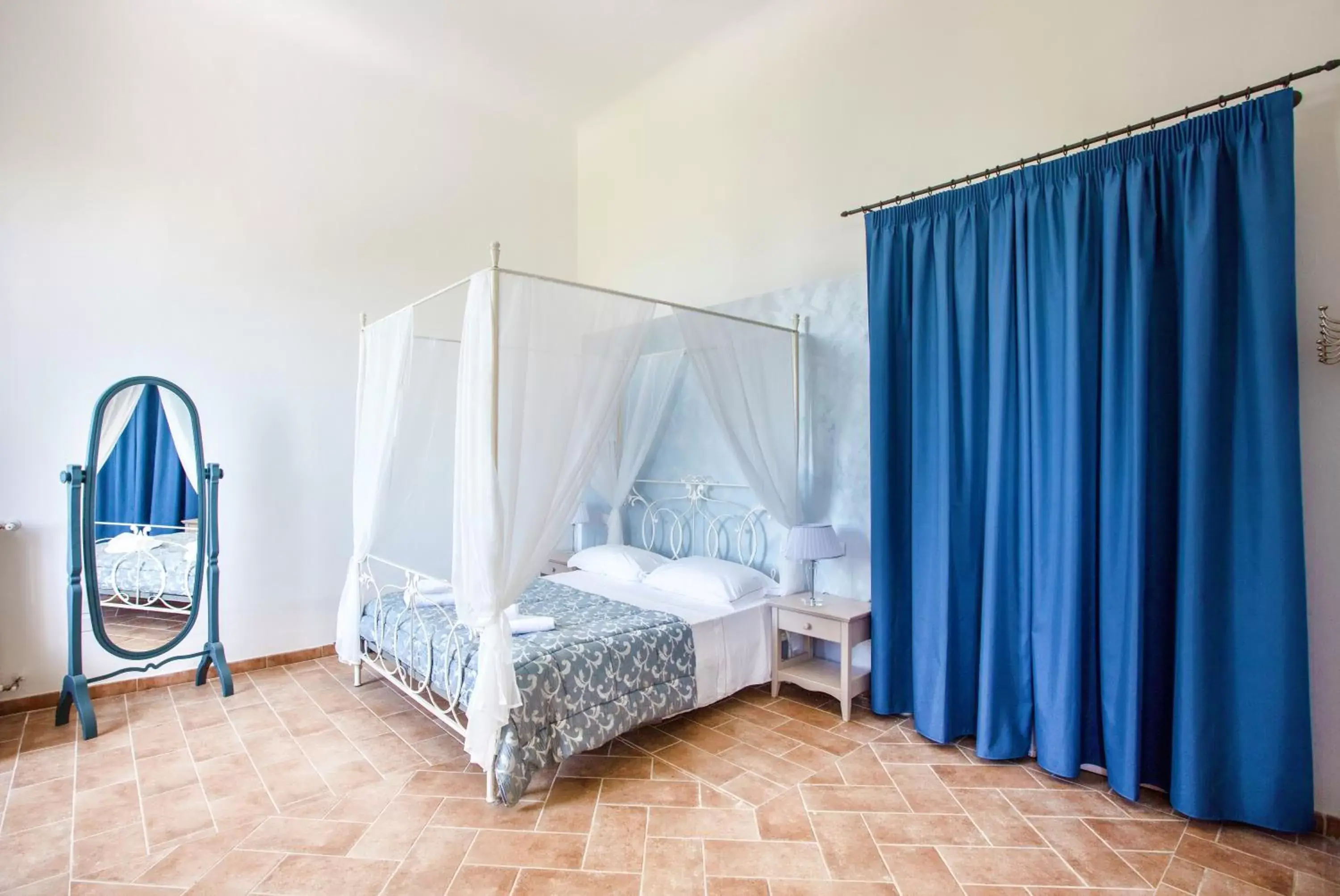 Photo of the whole room, Bed in Tenuta Villa Colle Sereno