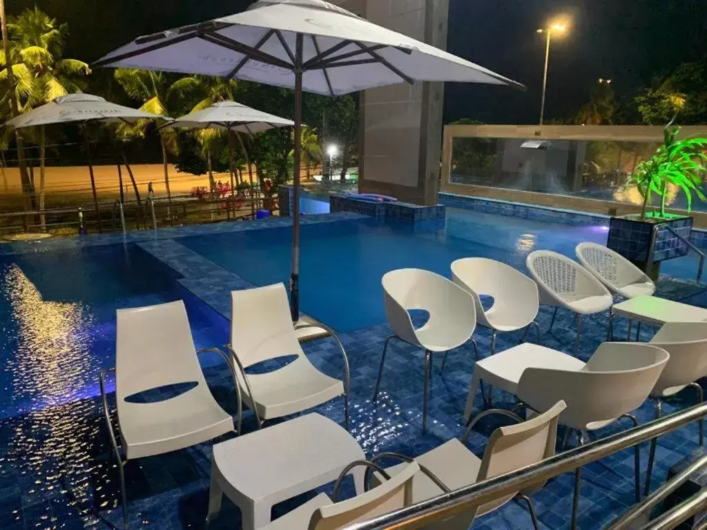 Swimming Pool in Netuanah Praia Hotel