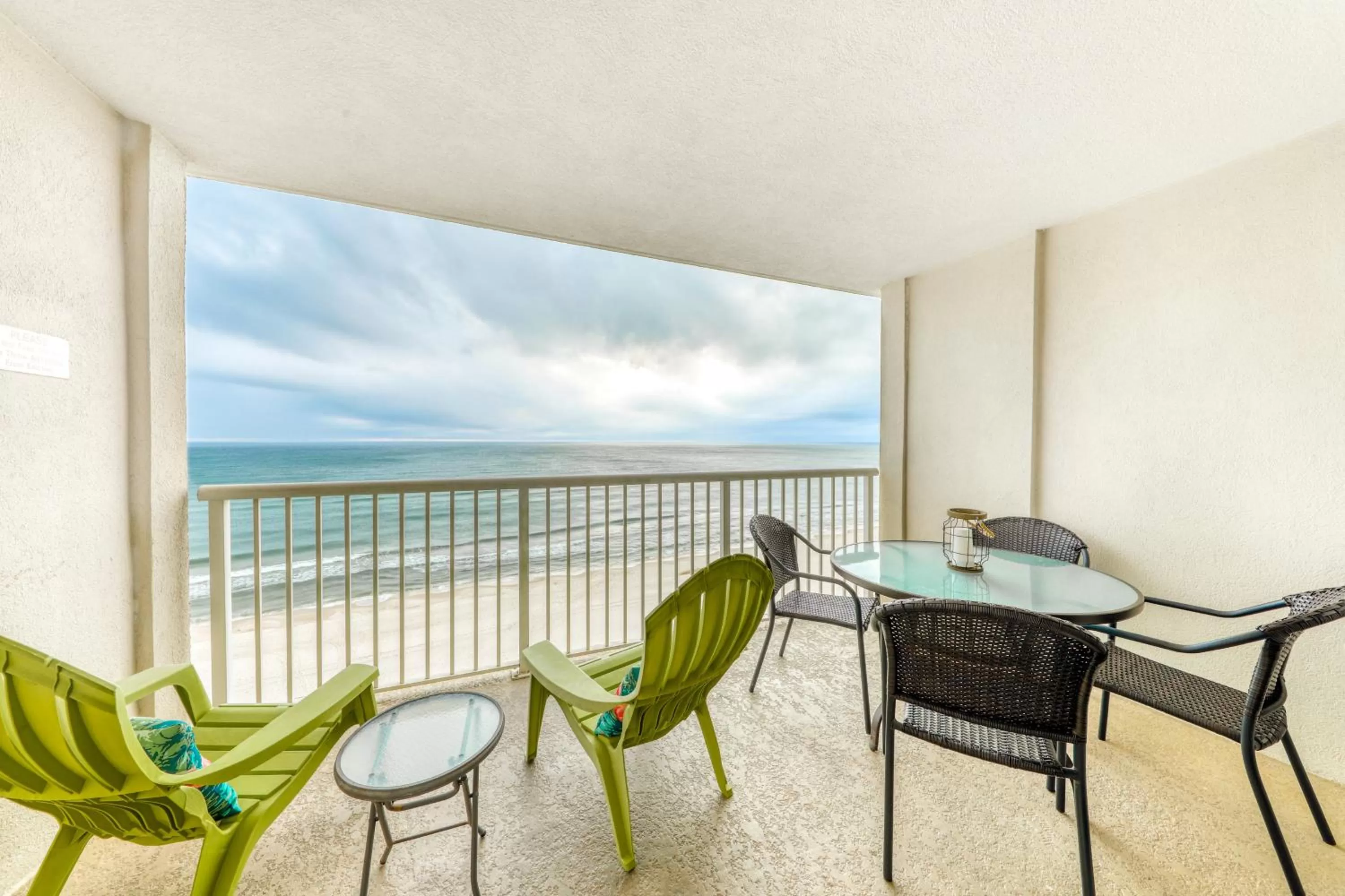 Balcony/Terrace in Royal Palms #1006