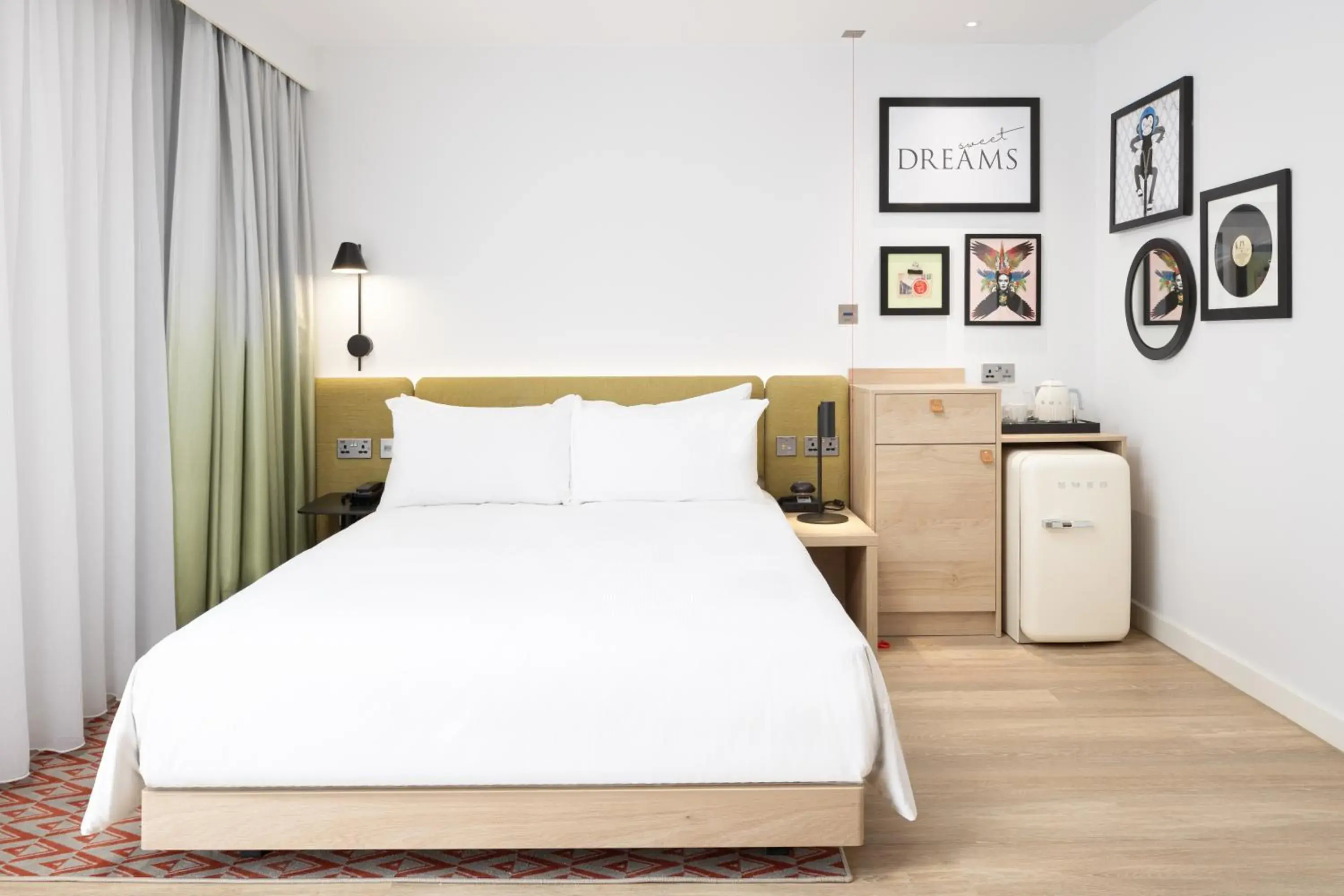 Bedroom, Bed in Hampton By Hilton Rochdale