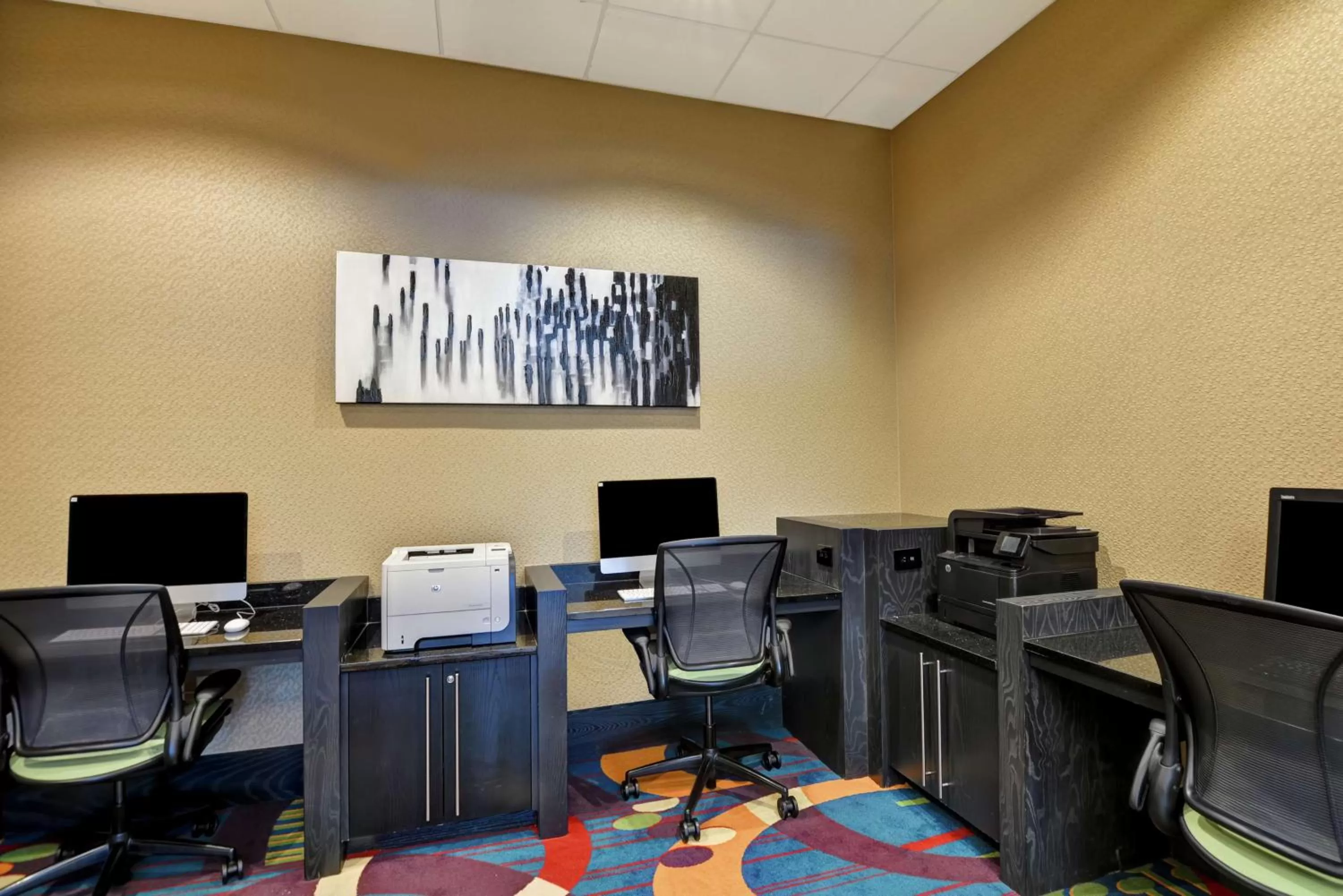 Business facilities in Hilton Garden Inn Raleigh/Crabtree Valley