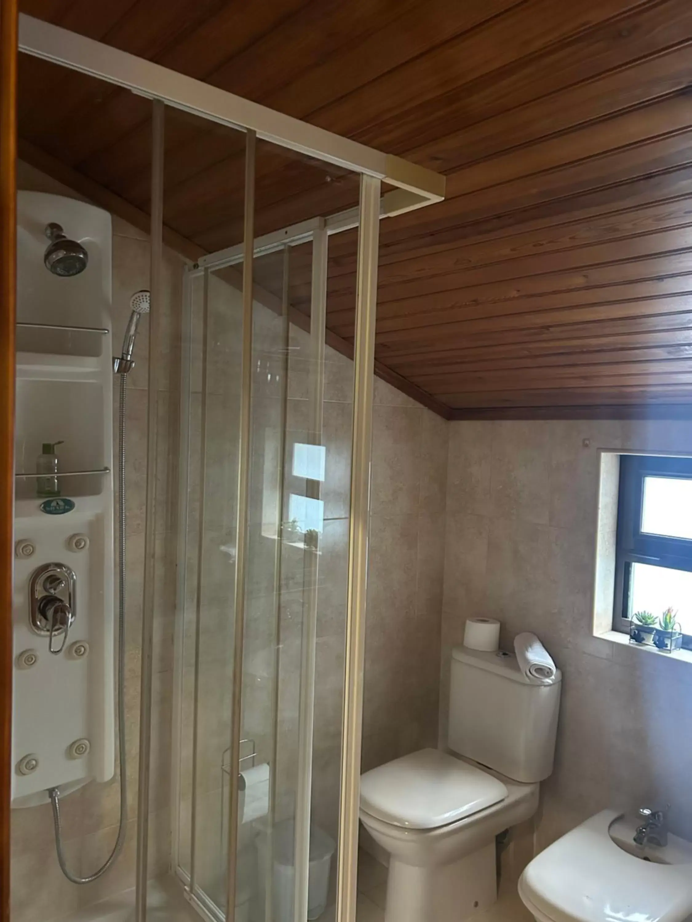 Bathroom in Alojamento Santa Catarina