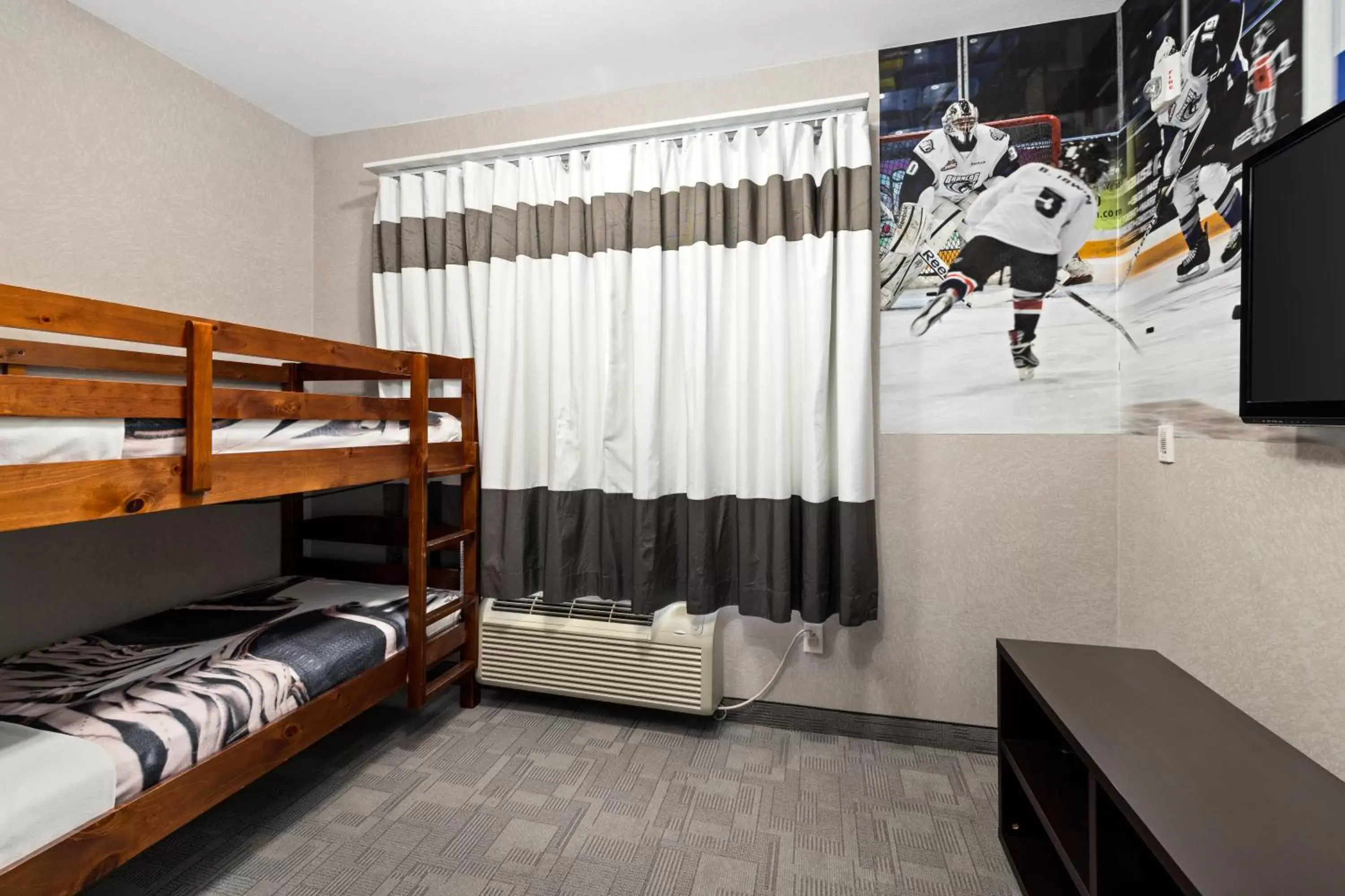 Bunk Bed in Home Inn & Suites - Swift Current