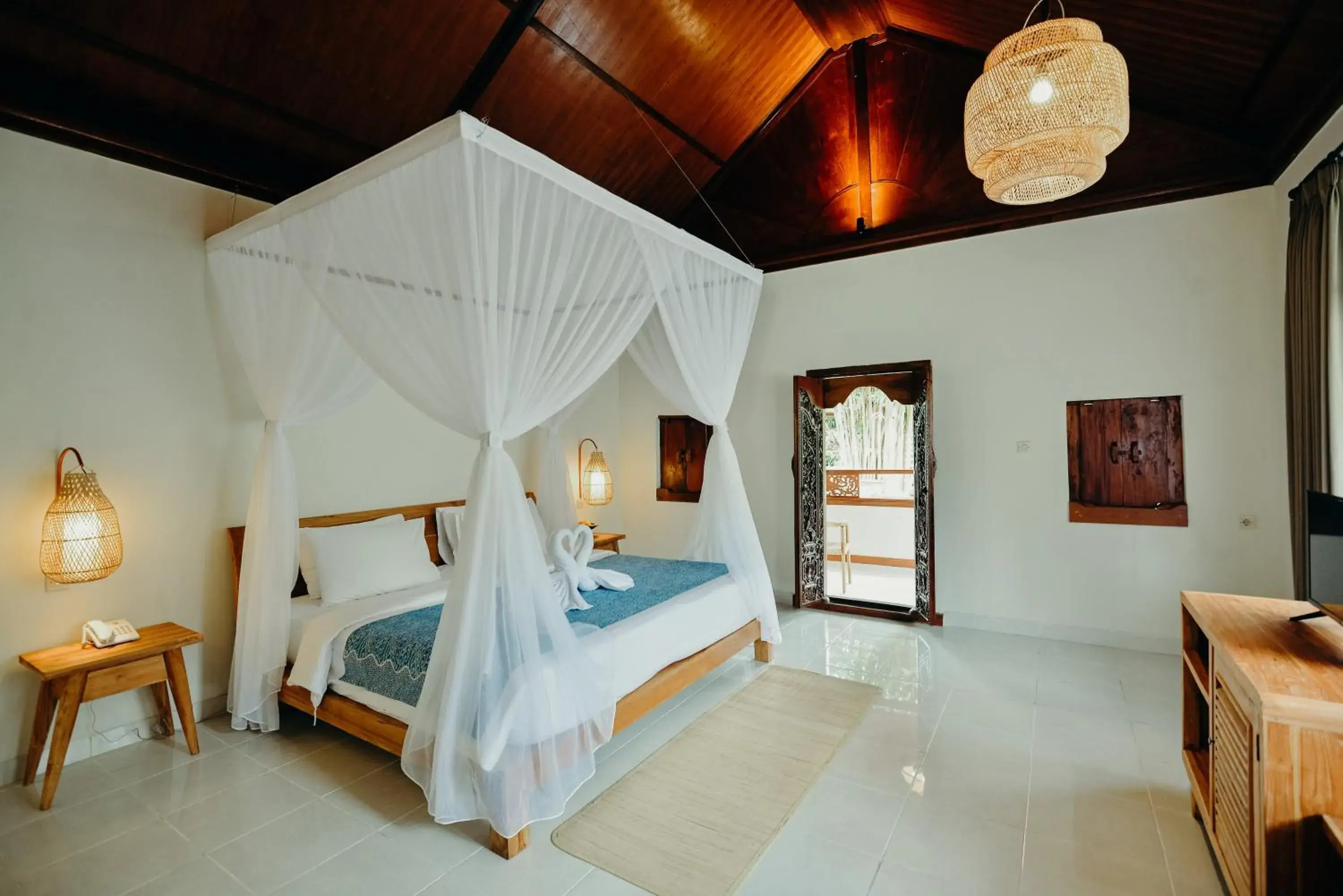 Bedroom, Bed in Pertiwi Resort & Spa