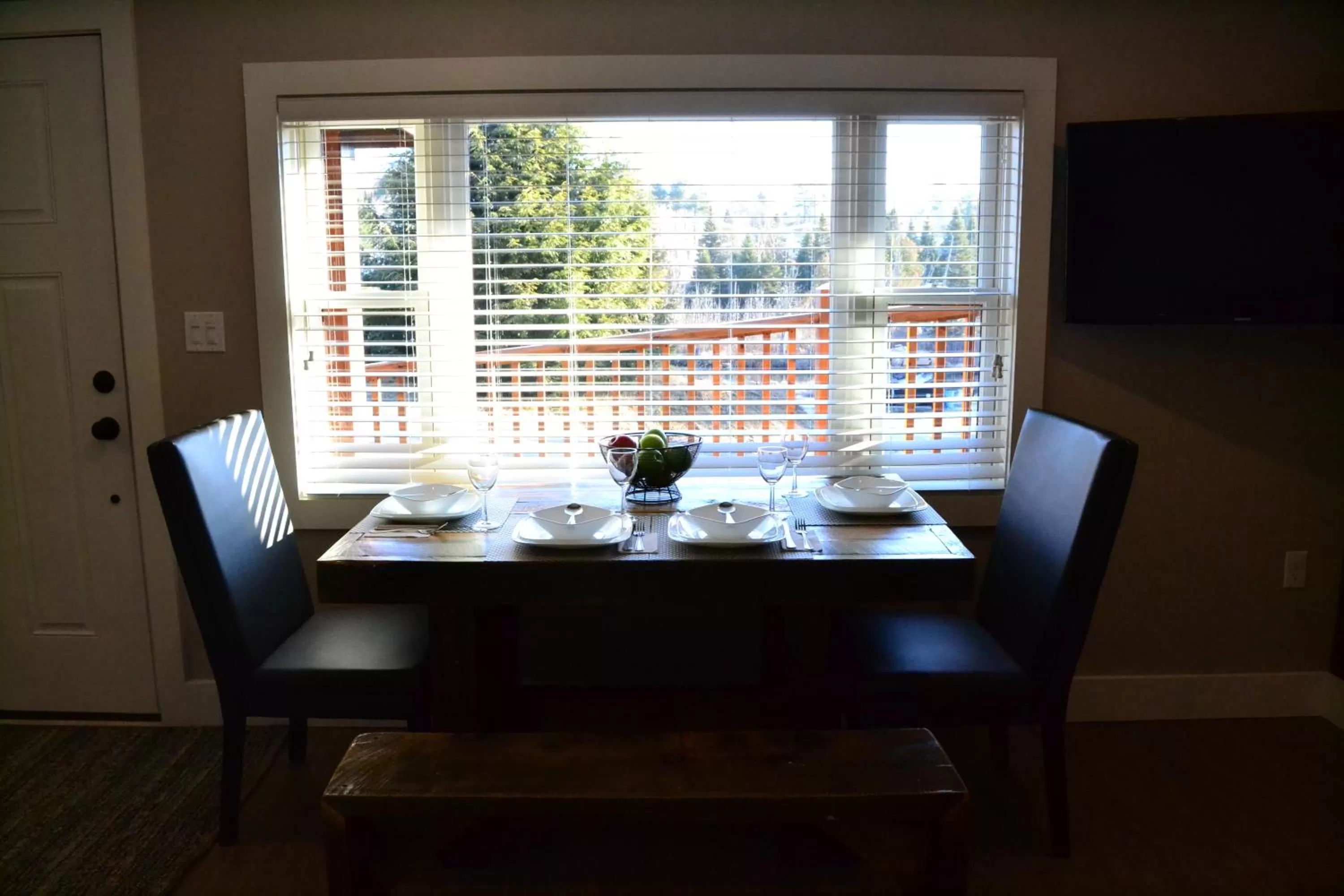 Dining area in Lake Placid Inn: Residences
