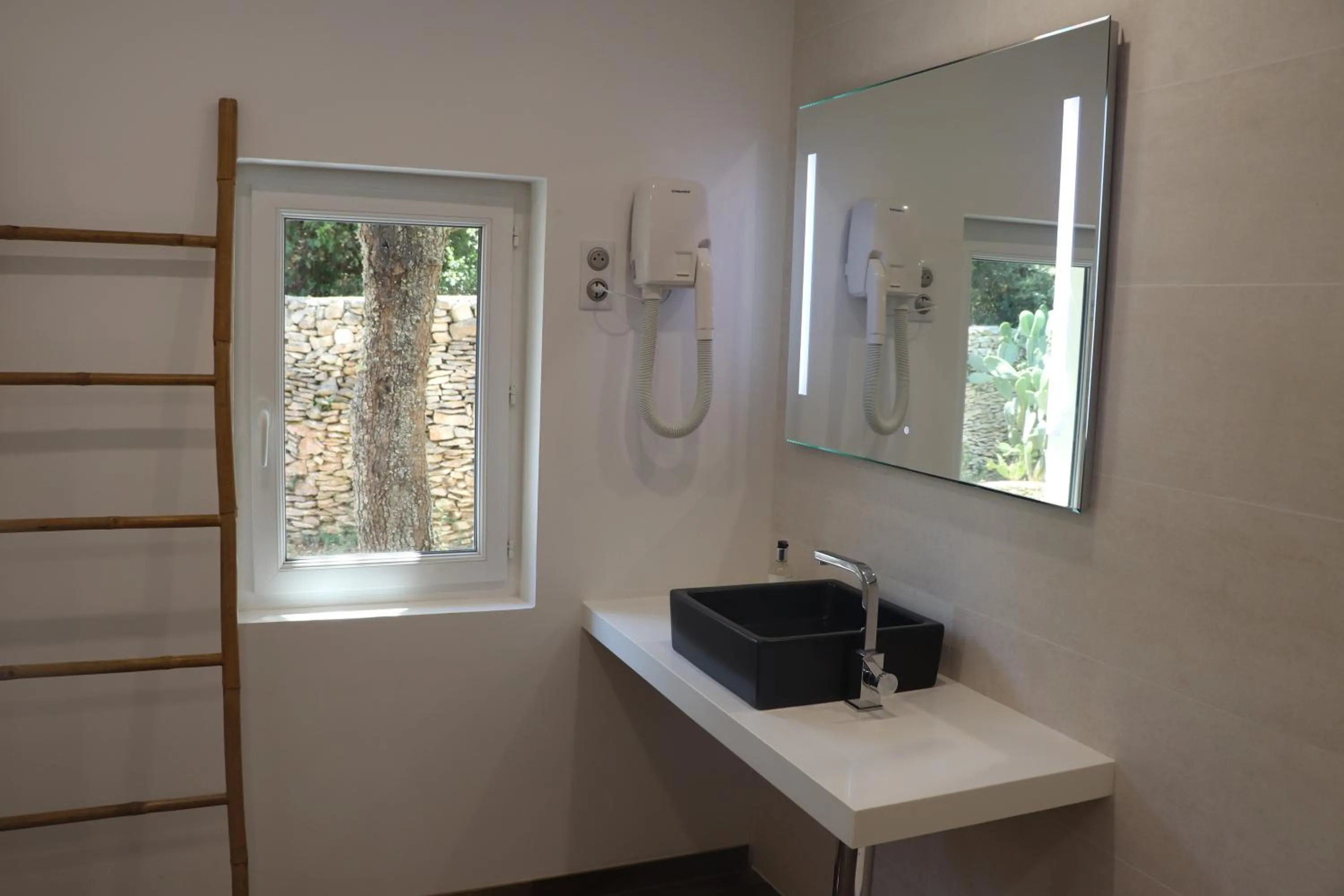 Bathroom in Hôtel Padolo