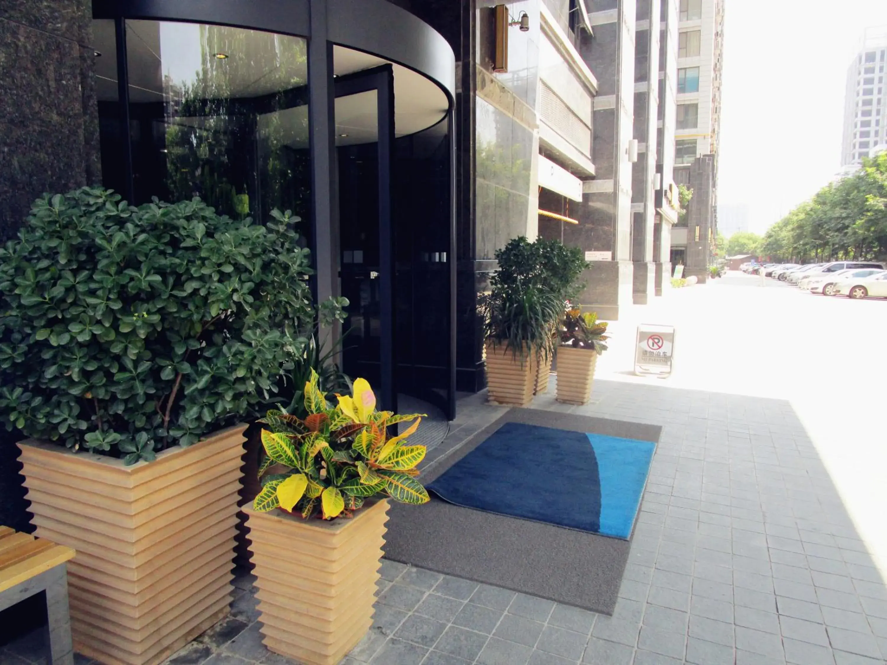 Property building, Facade/Entrance in Holiday Inn Express Xi'an High-Tech Zone, an IHG Hotel