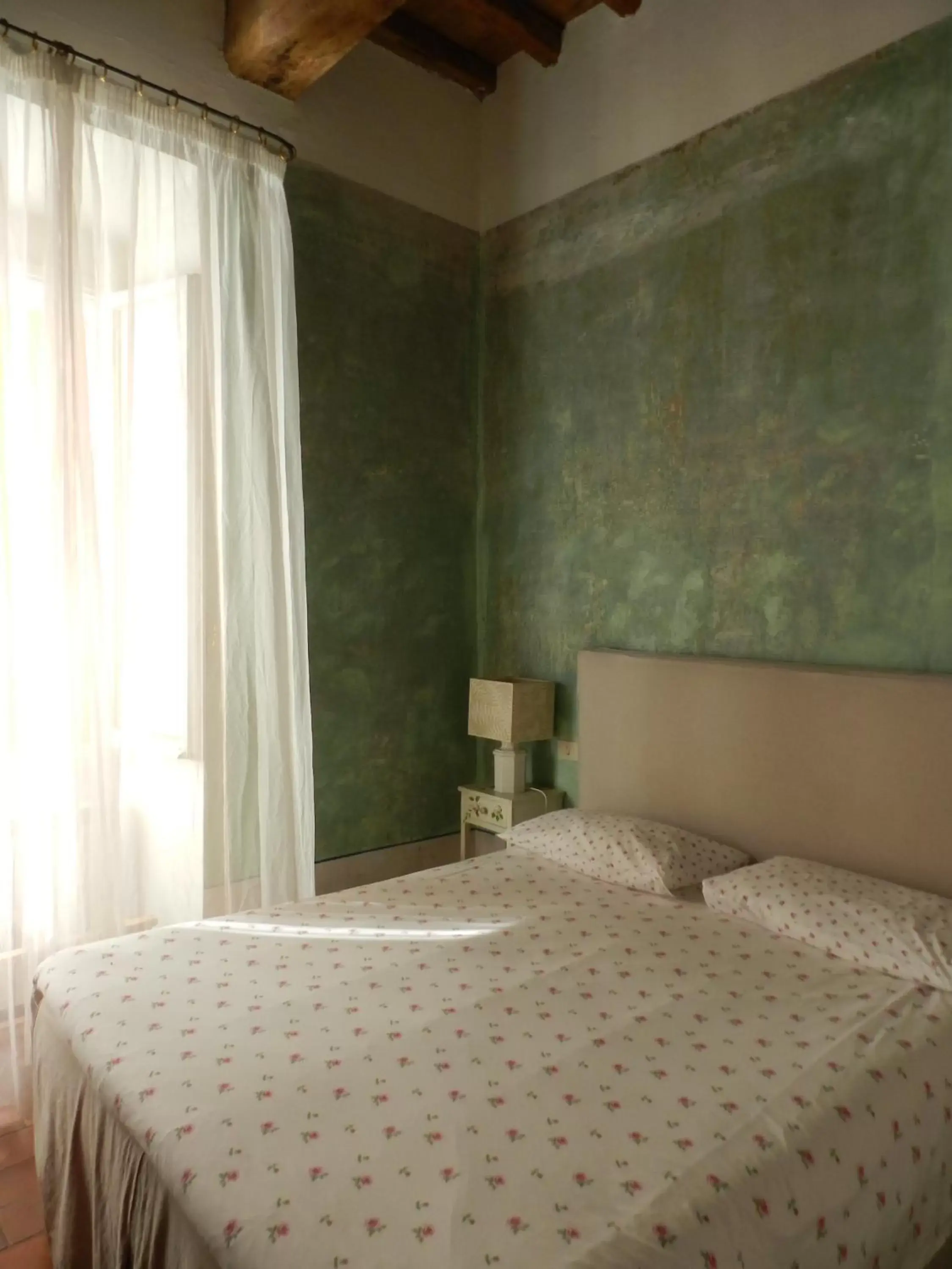 Day, Bed in Vicolo del Lupo Guesthouse