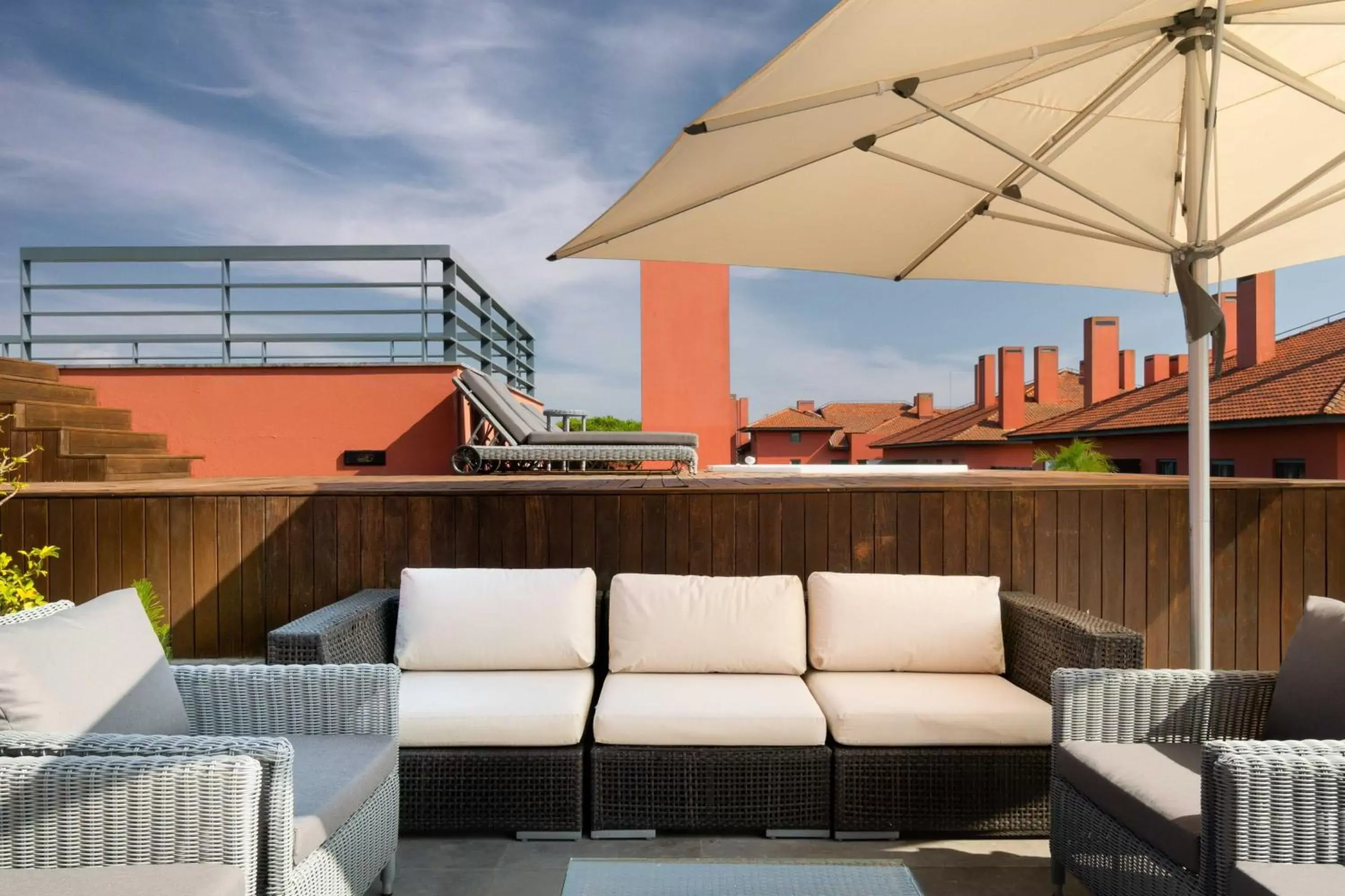 Photo of the whole room, Balcony/Terrace in Sheraton Cascais Resort - Hotel & Residences