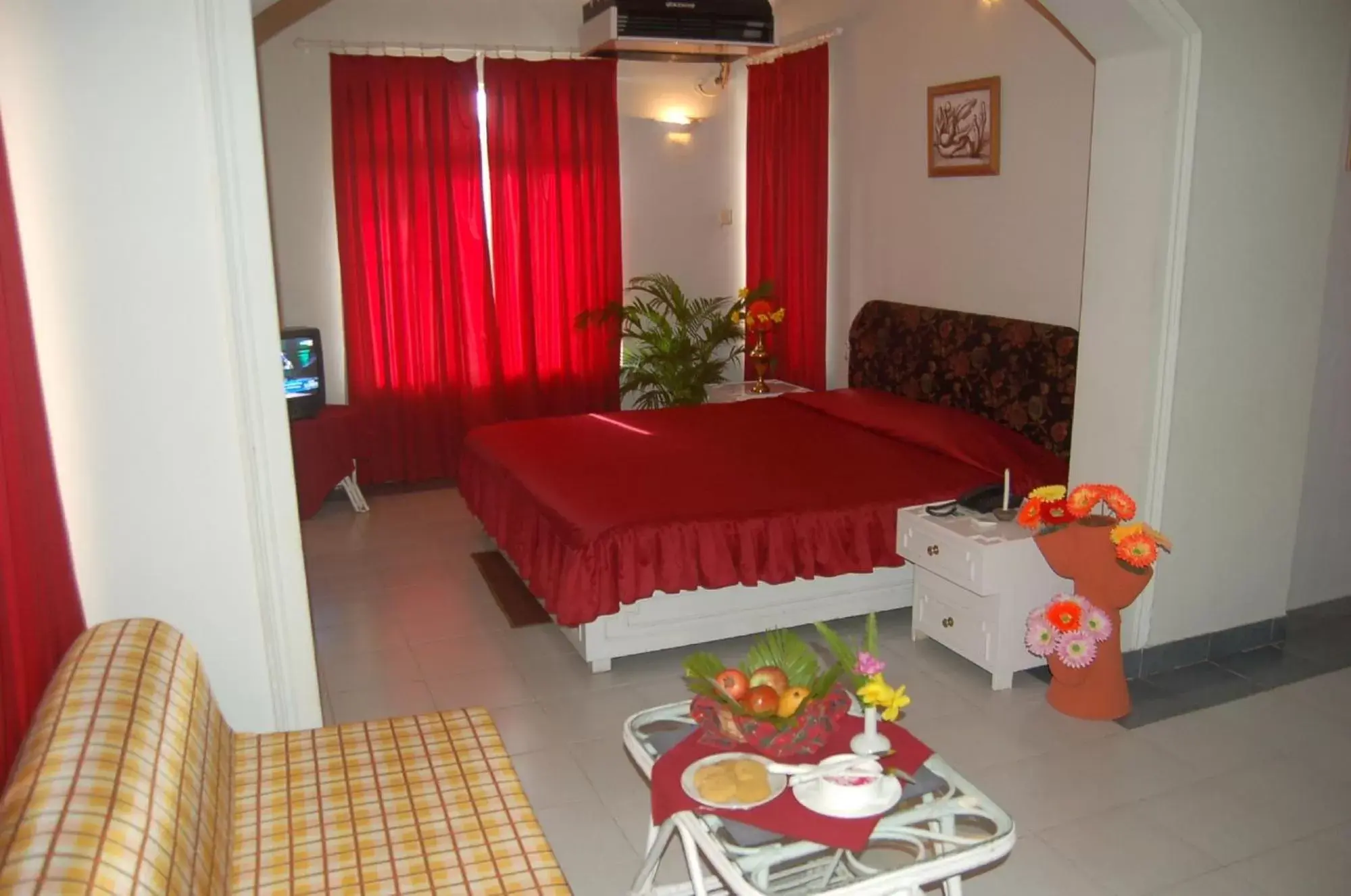 Photo of the whole room, Bed in Toshali Sands Puri