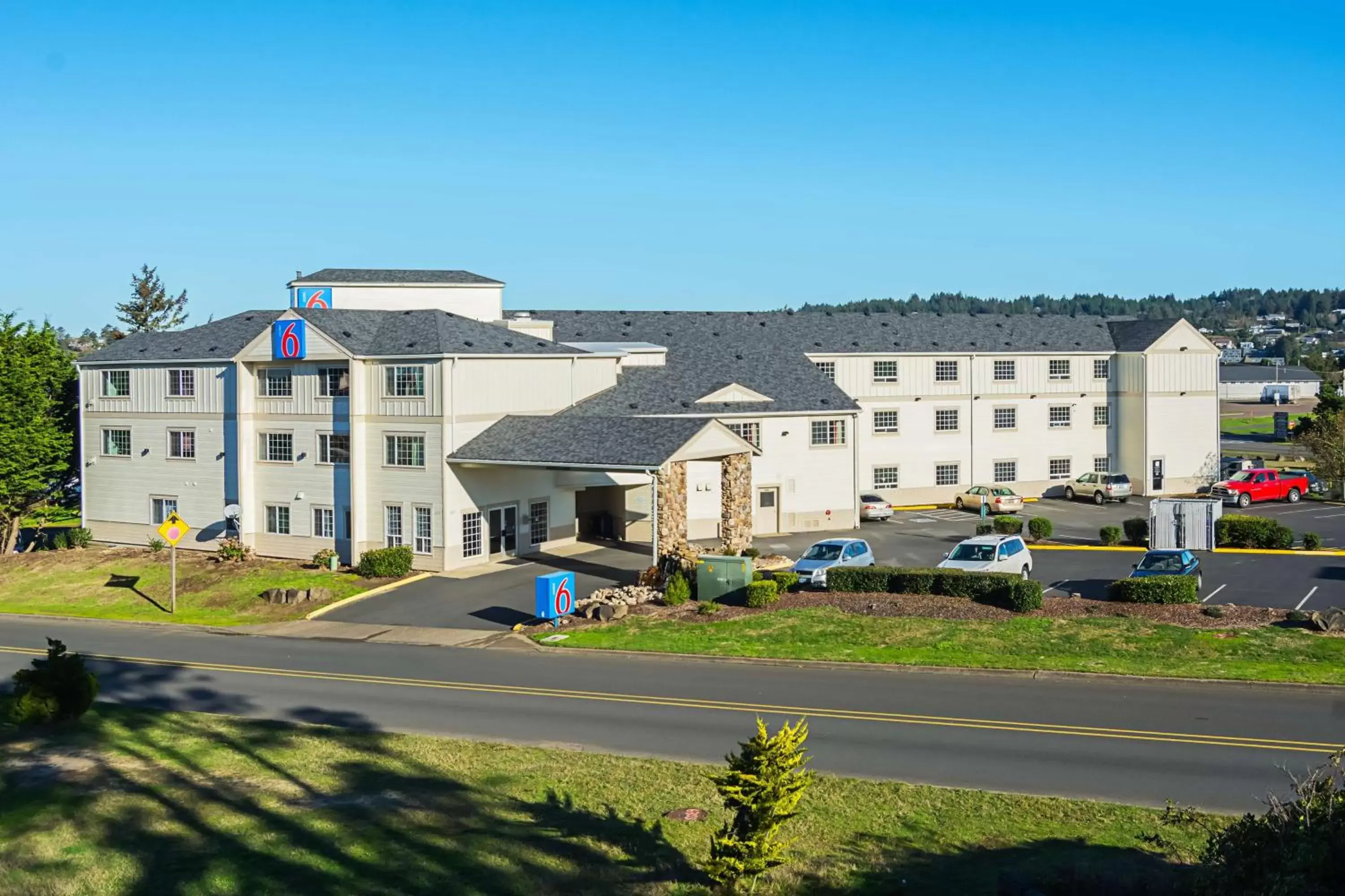 Property Building in Motel 6-Newport, OR