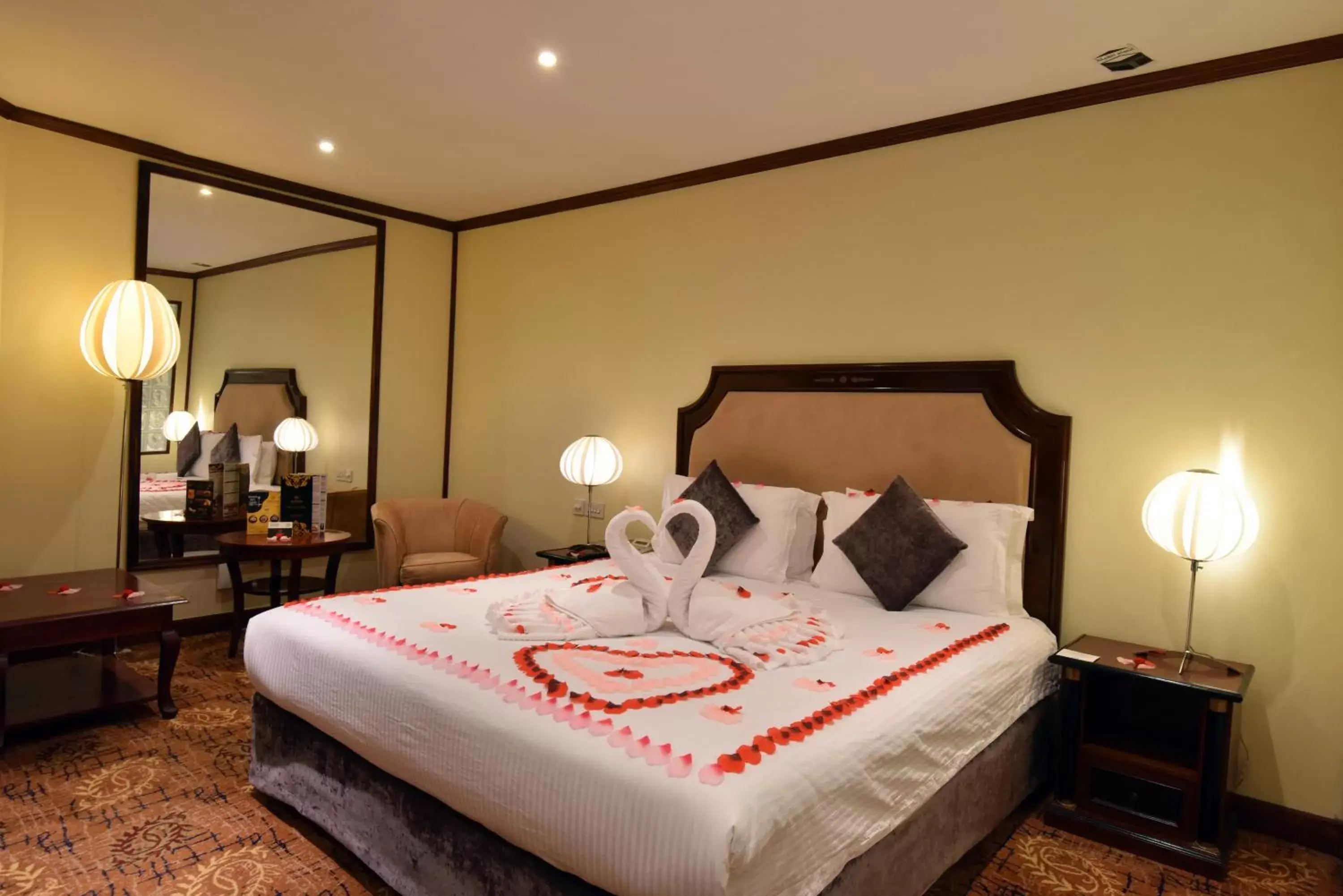 Bedroom, Bed in Inn & Go Kuwait Plaza