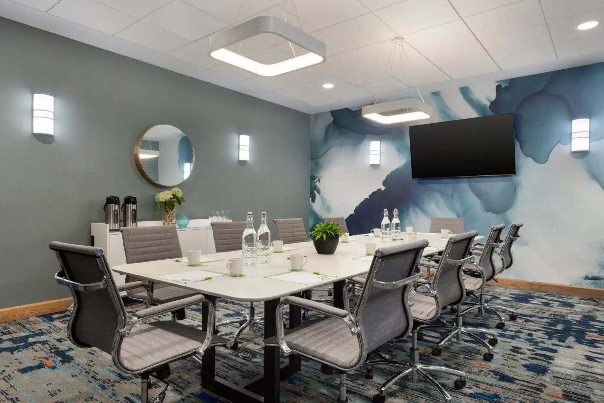 Meeting/conference room in Holiday Inn & Suites Ocean City, an IHG Hotel