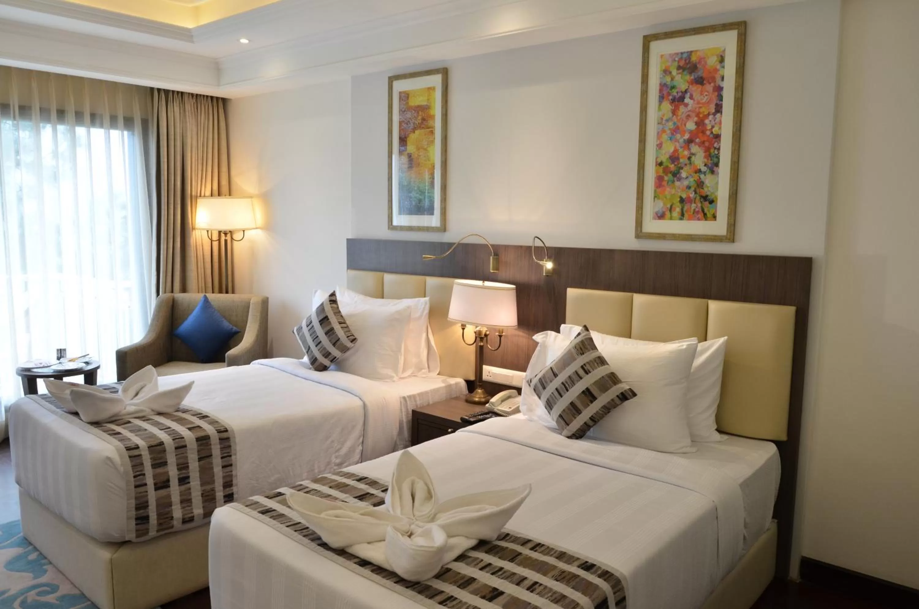 Photo of the whole room, Bed in Ramada by Wyndham Kasauli