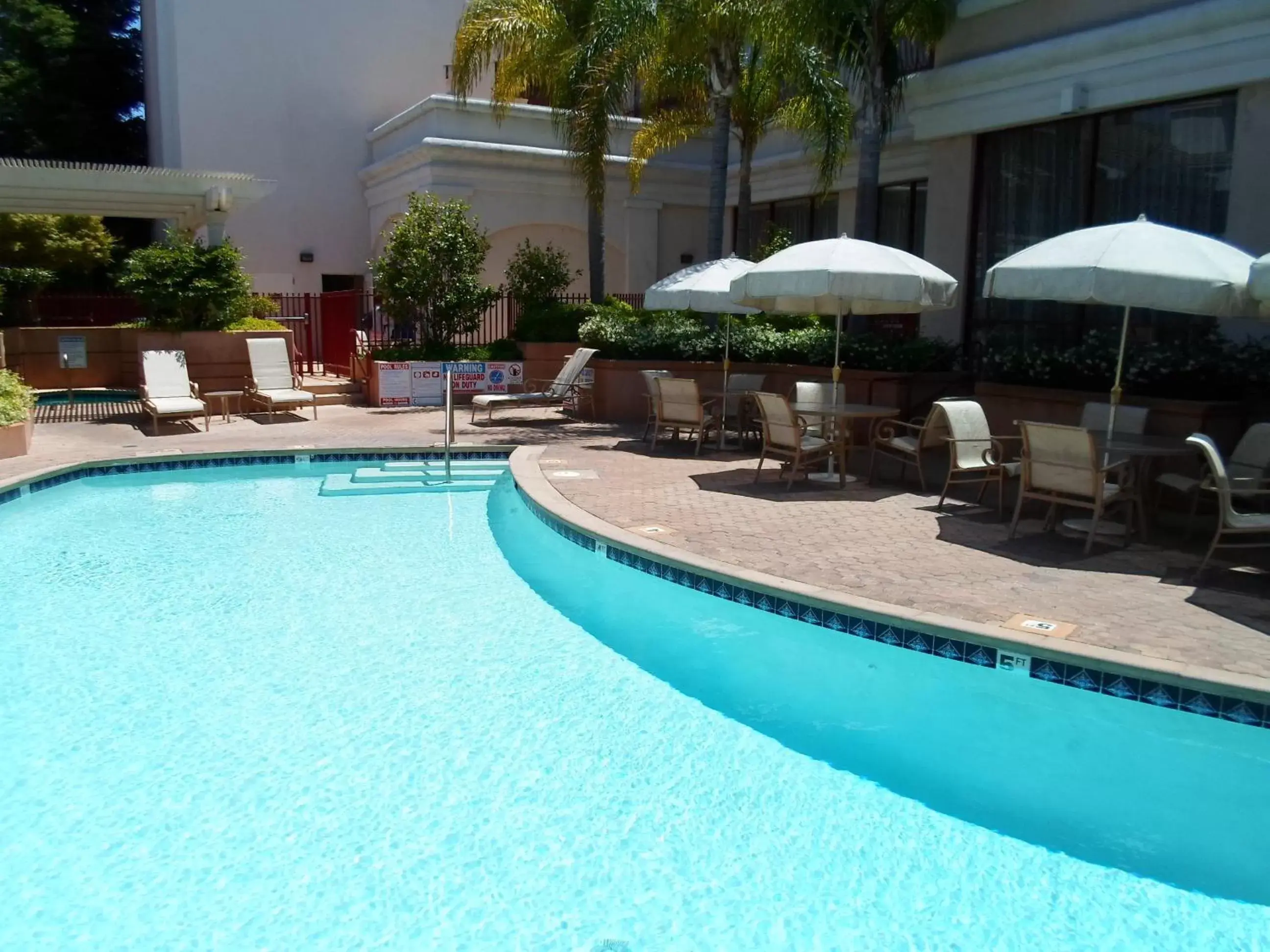 Swimming Pool in Grand Hotel