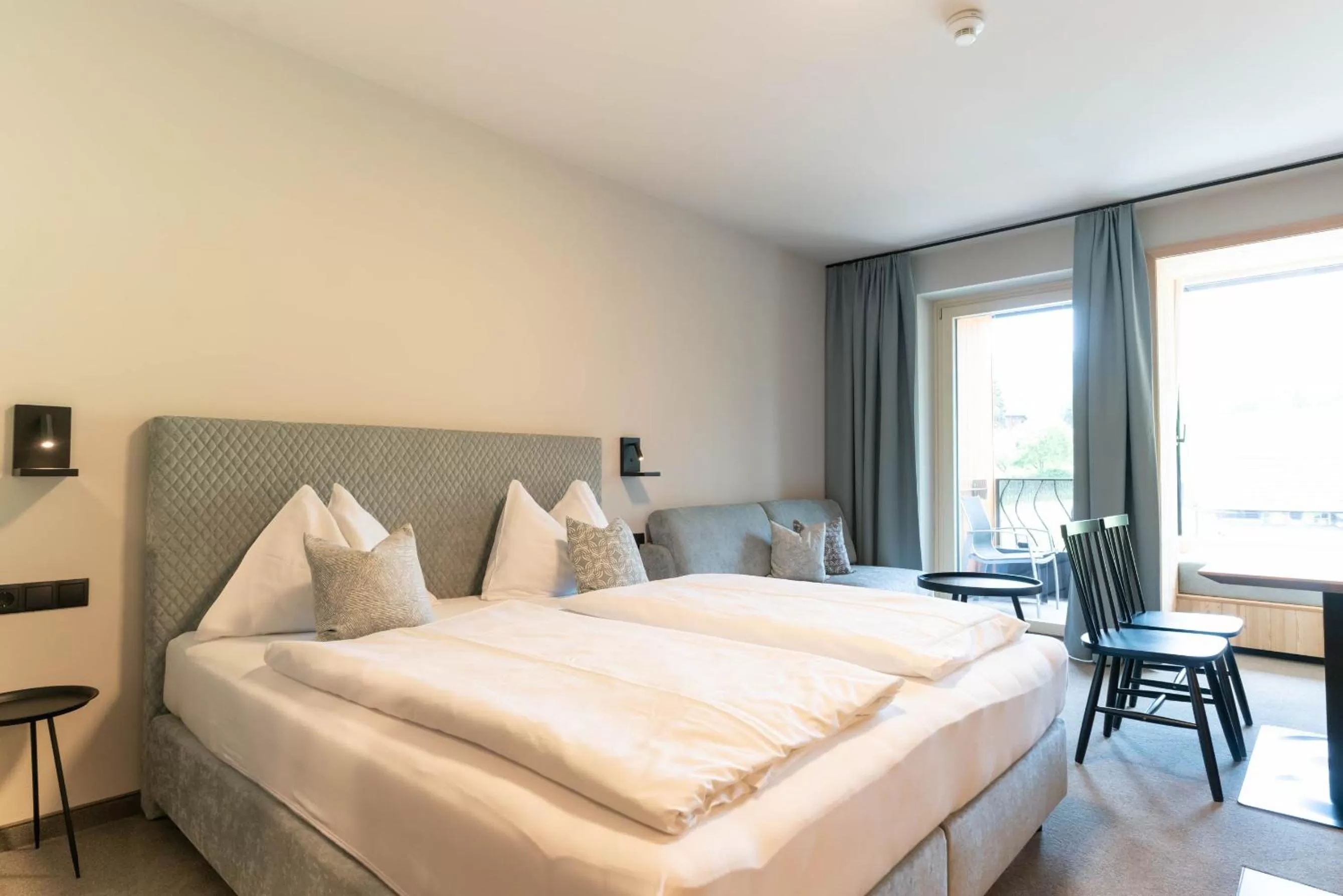 Bed in Apart & Suiten Hotel WEIDEN