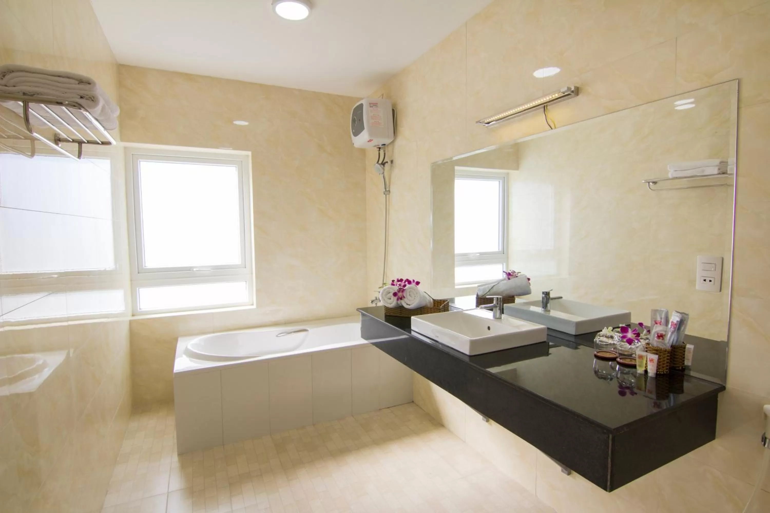 Bathroom in Khách sạn San Hô Vũng Tàu (Coral Hotel)