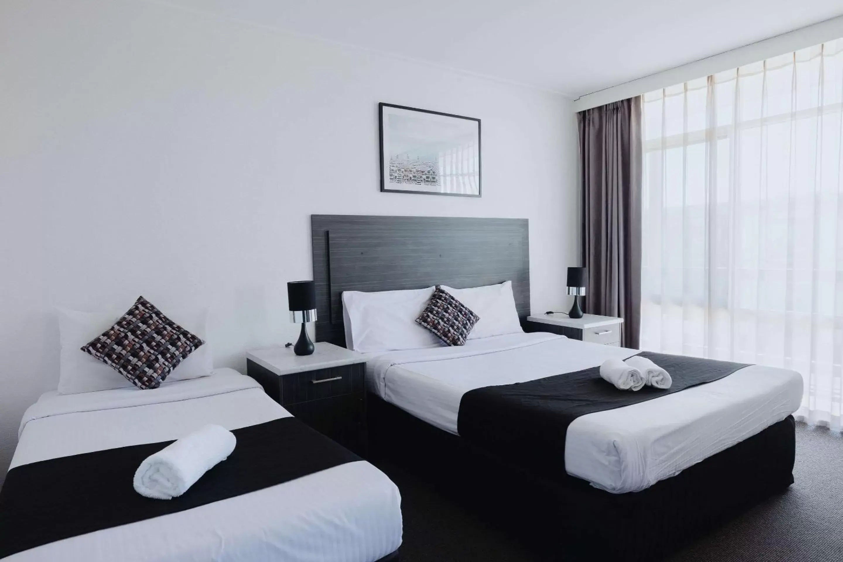 Bedroom, Bed in Comfort Inn Traralgon