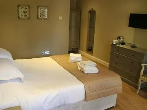 Double Room with Private Bathroom in The Sun Inn