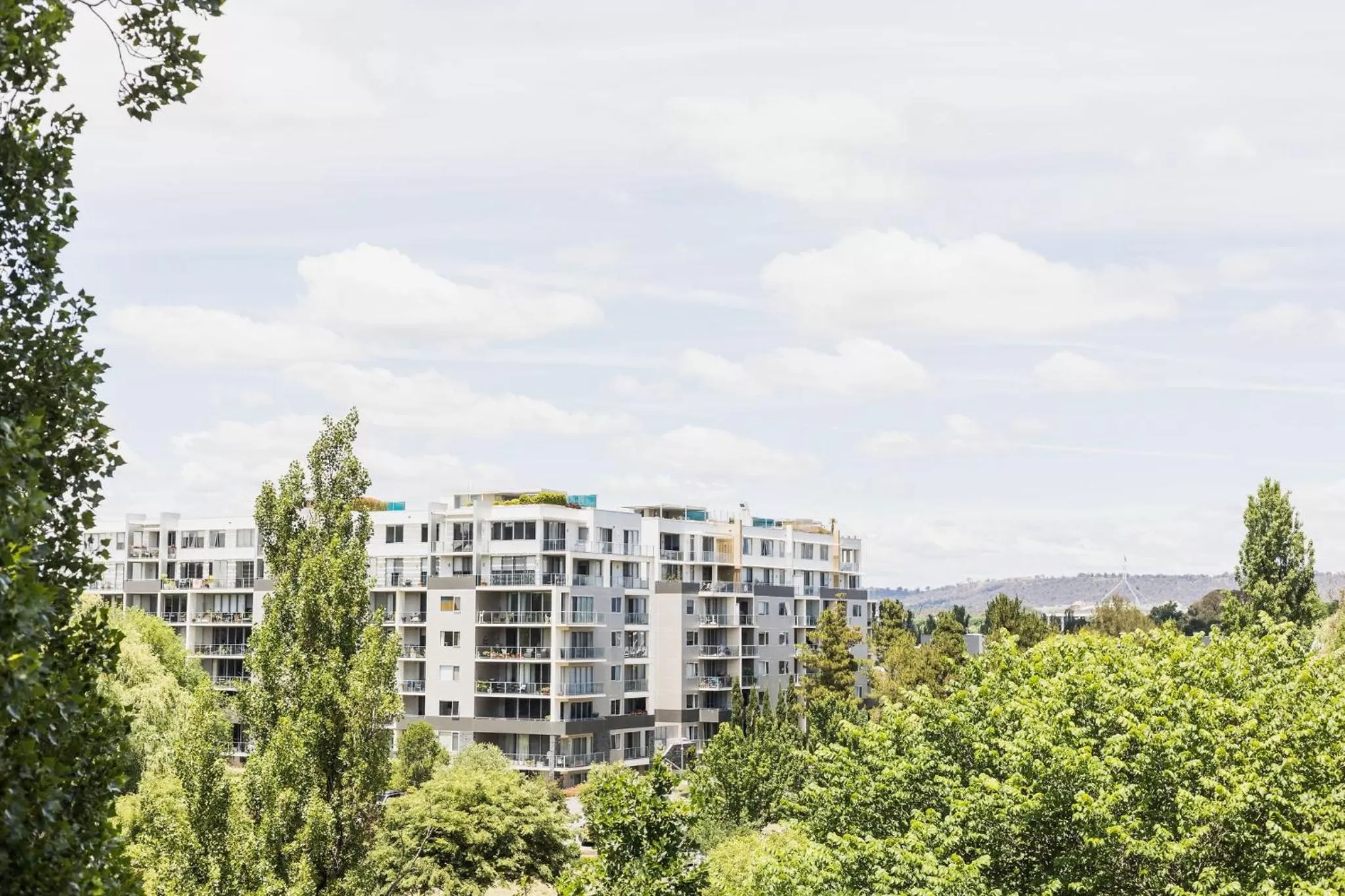 Photo of the whole room in Crowne Plaza Canberra by IHG