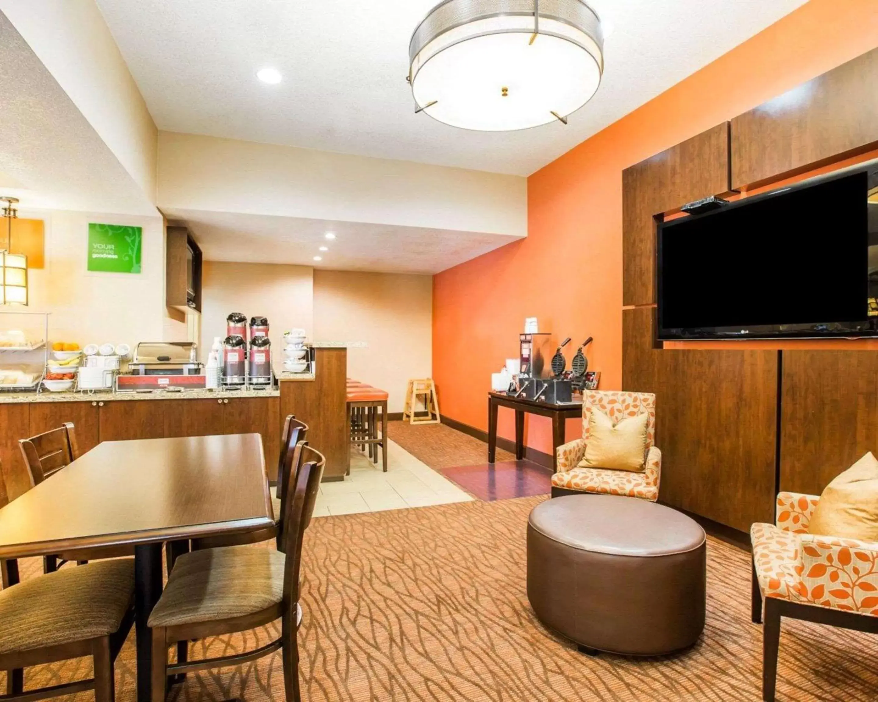 Restaurant/places to eat in Comfort Suites Clovis