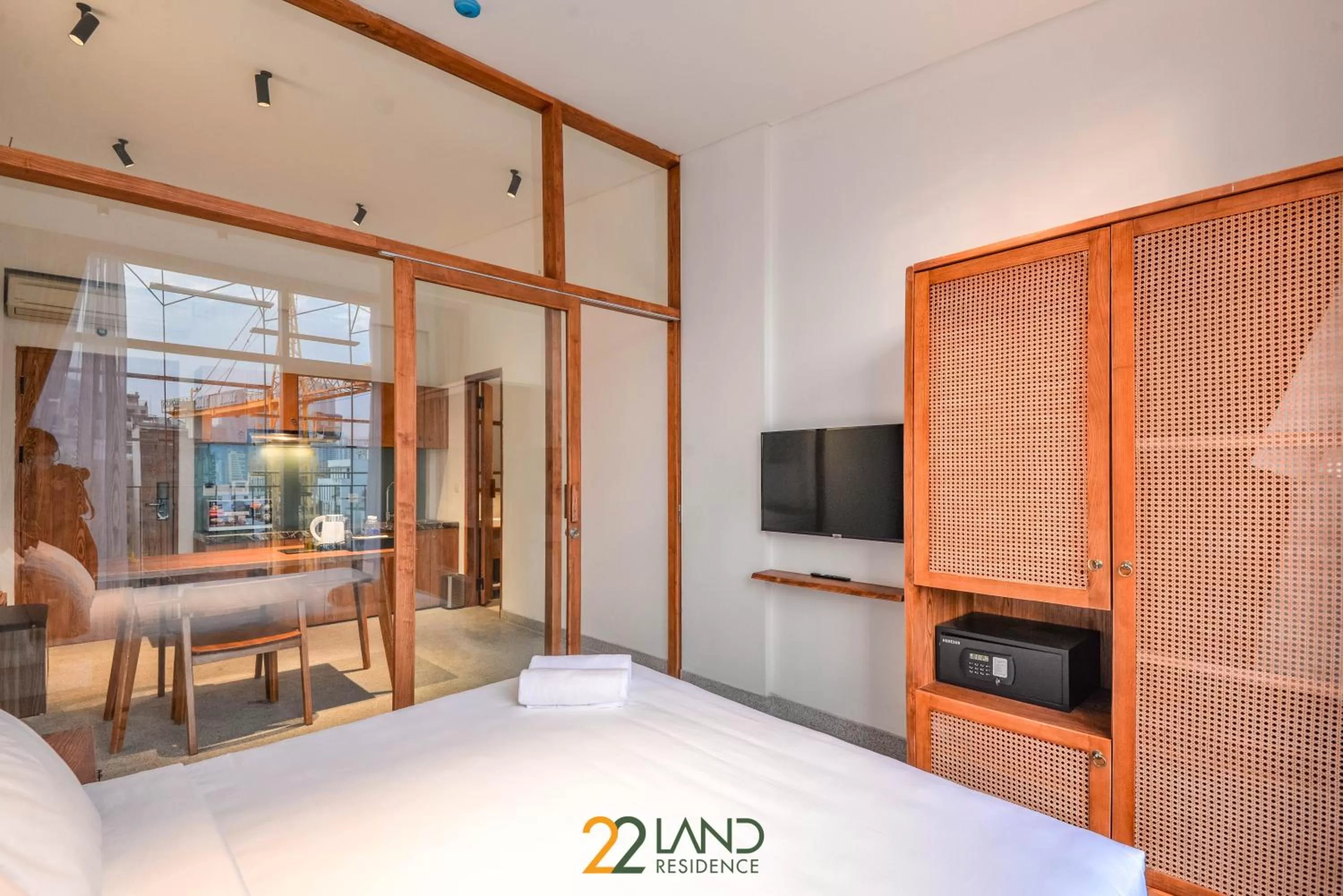 Property building, Bed in 22Land Hotel & Residence