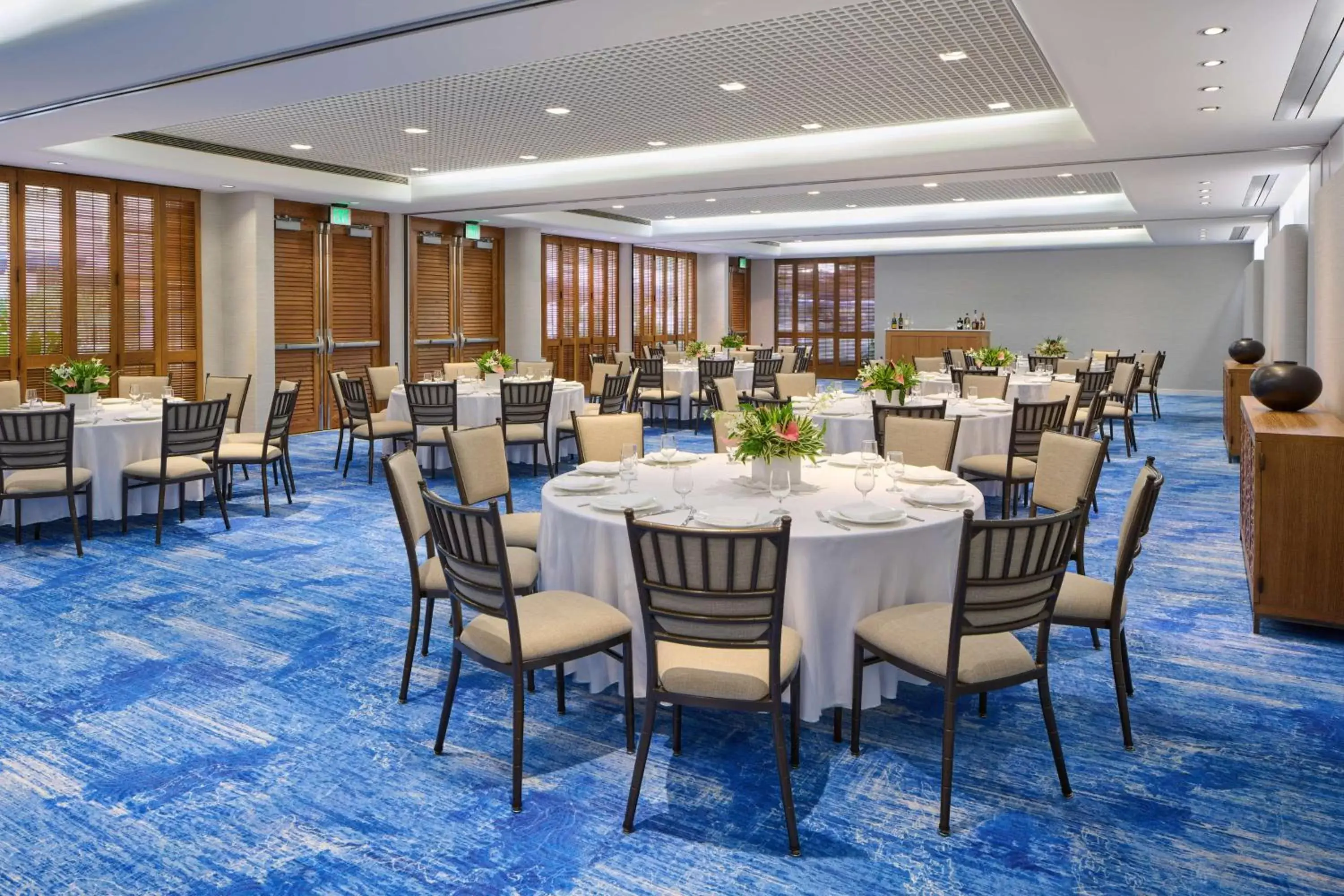 Banquet/Function facilities, Restaurant/Places to Eat in OUTRIGGER Reef Waikiki Beach Resort