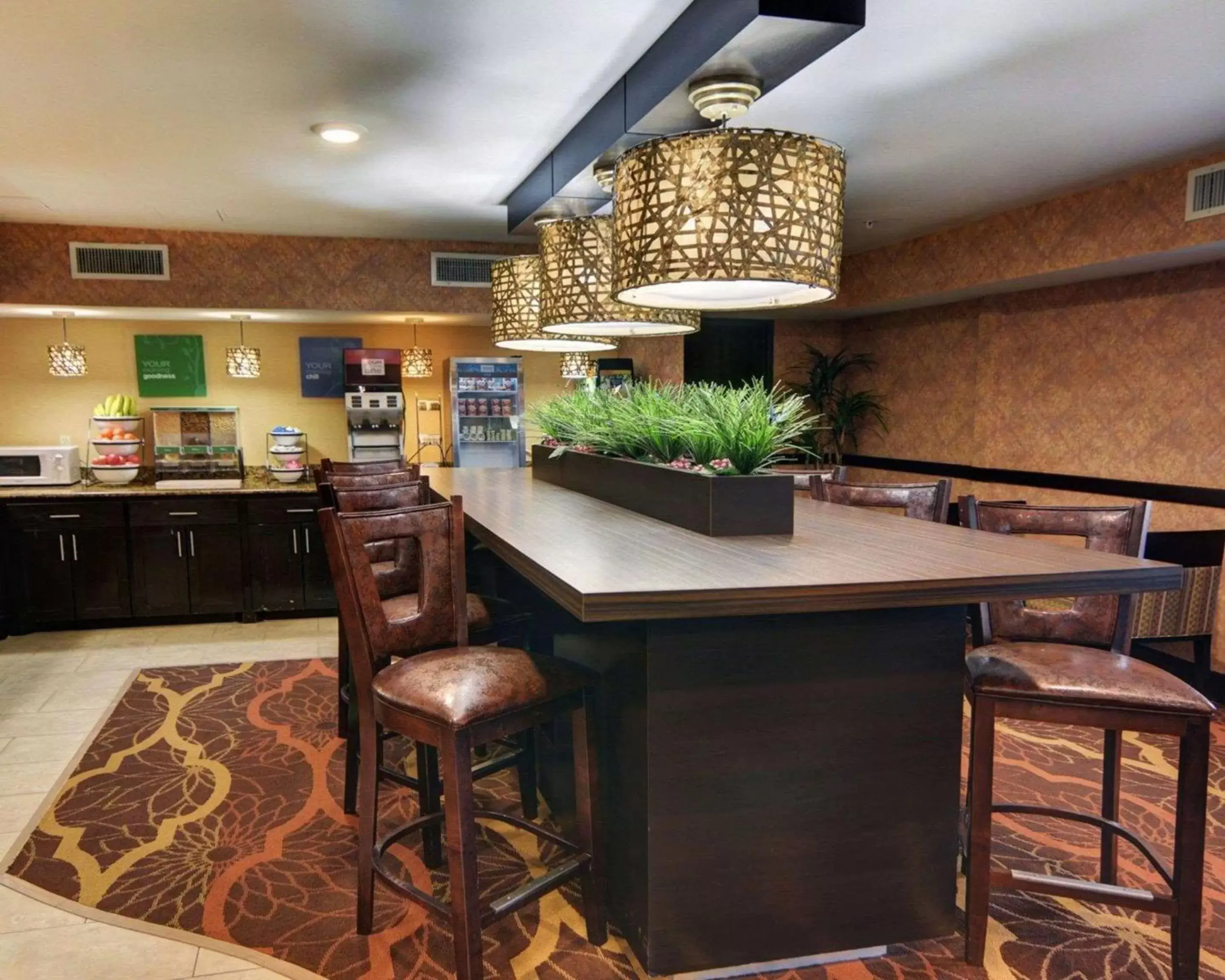 Restaurant/places to eat, Kitchen/Kitchenette in Comfort Inn Grapevine Near DFW Airport