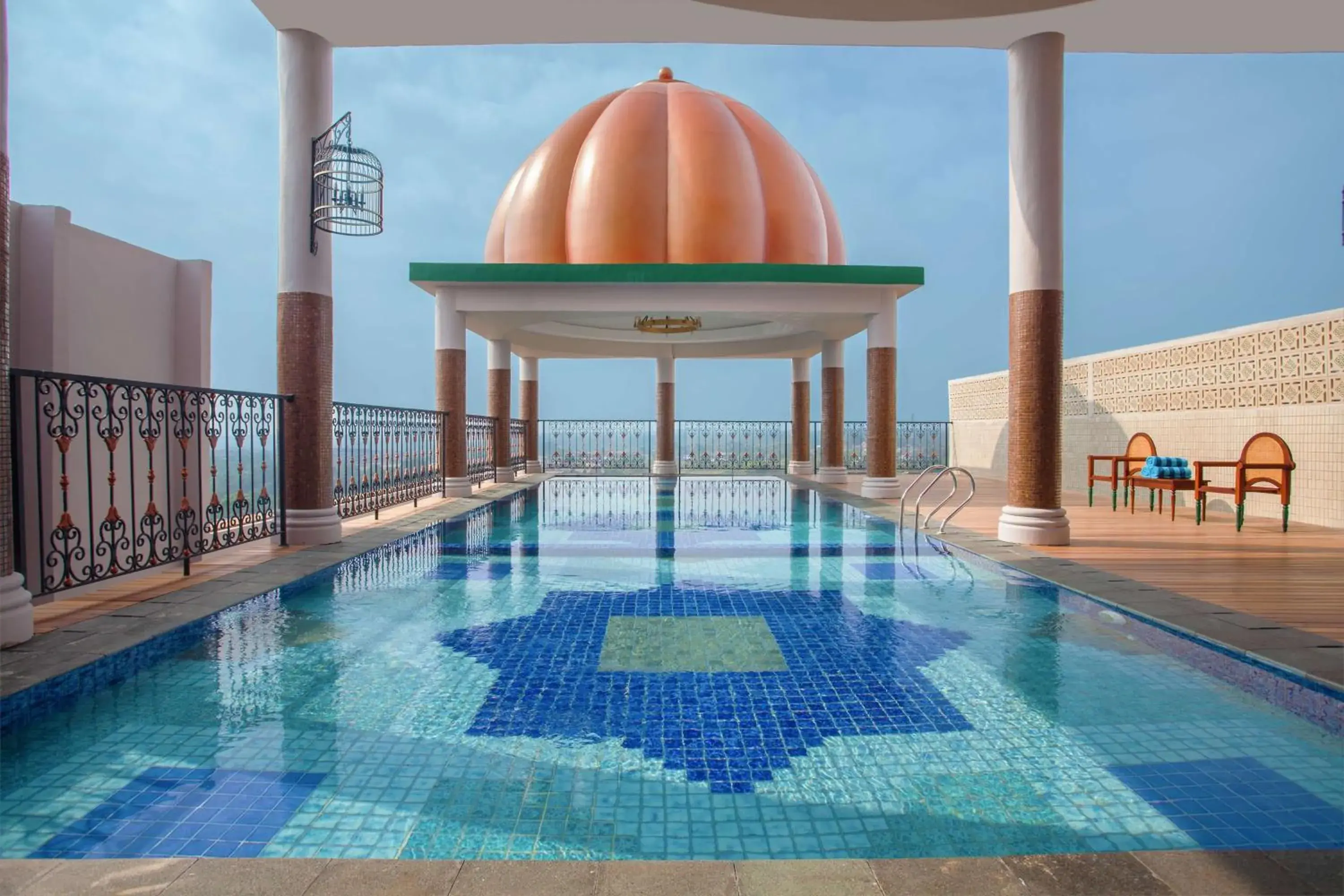 Pool view in Alhambra Hotel & Convention, BW Signature Collection Pool view in Alhambra Hotel & Convention, BW Signature Collection