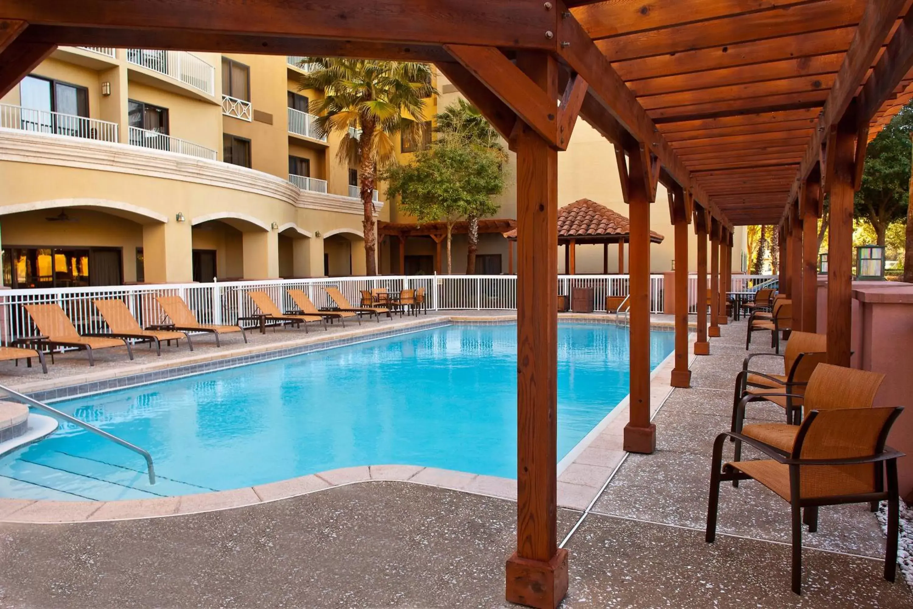 Swimming Pool in Courtyard by Marriott Sandestin at Grand Boulevard