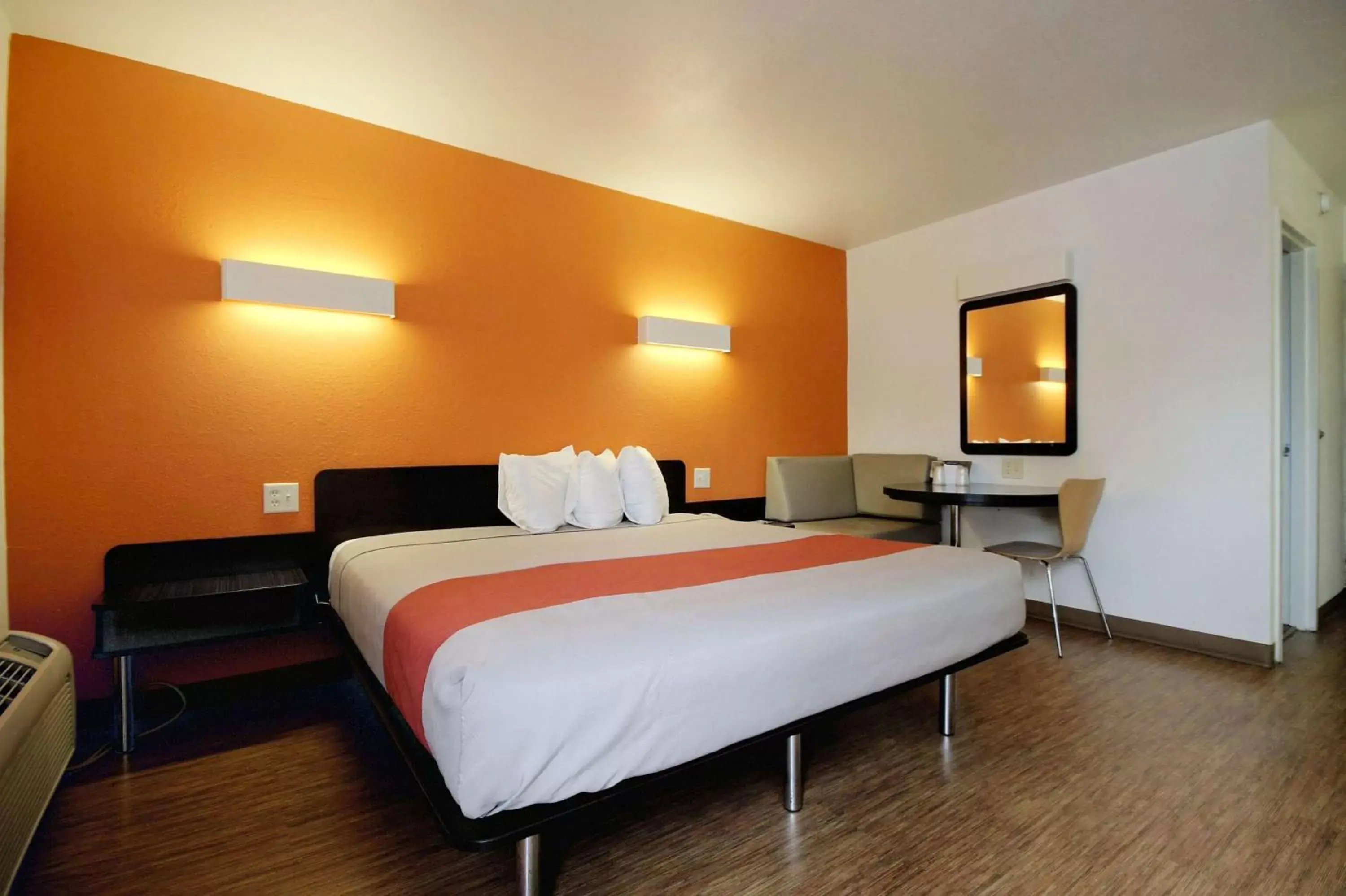 Bedroom, Bed in Motel 6-Miami, FL