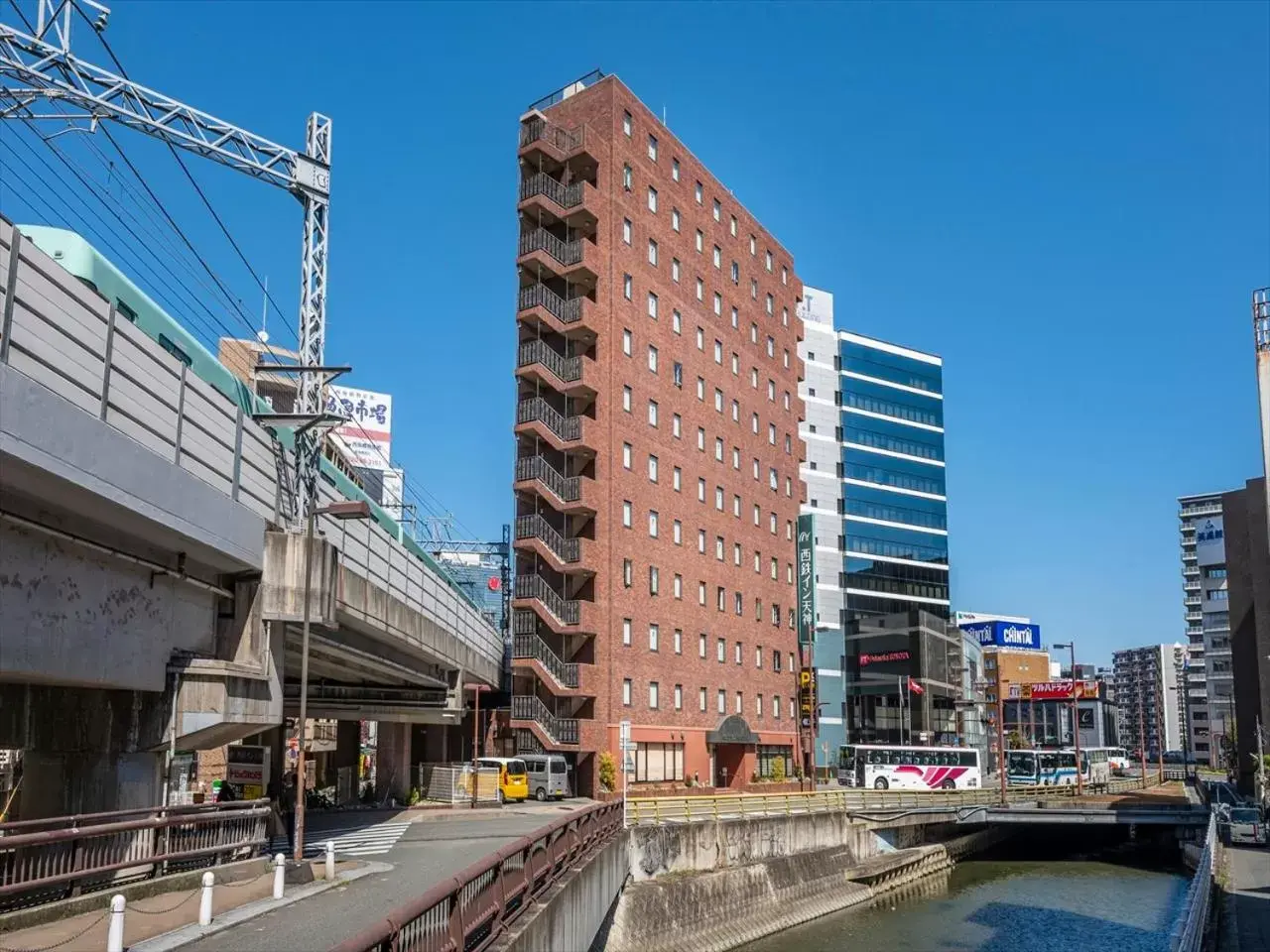 Property building, Neighborhood in Nishitetsu Inn Tenjin