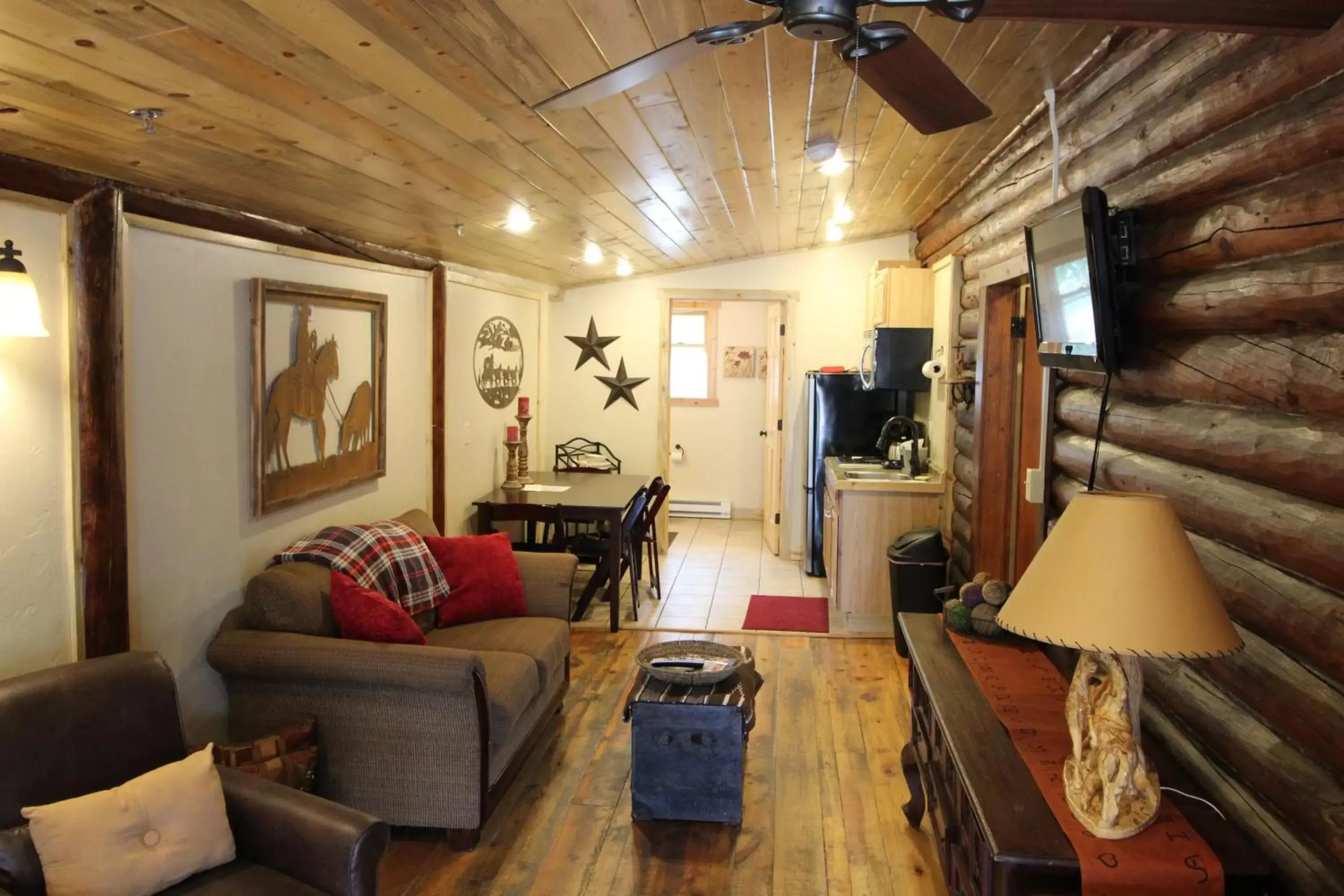 Other, Seating Area in Wapiti Lodge