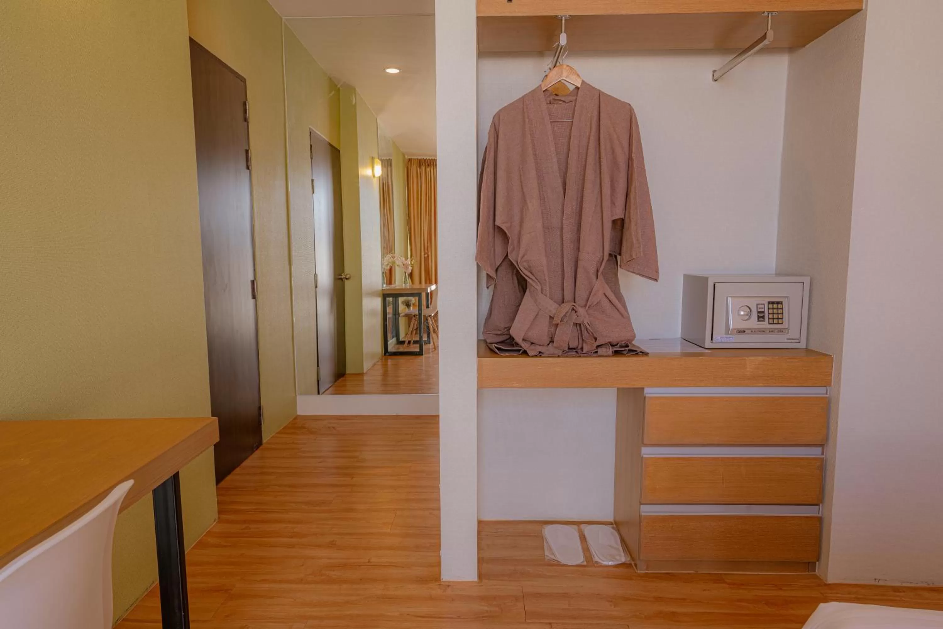 Area and facilities in Peace Land Khaosan