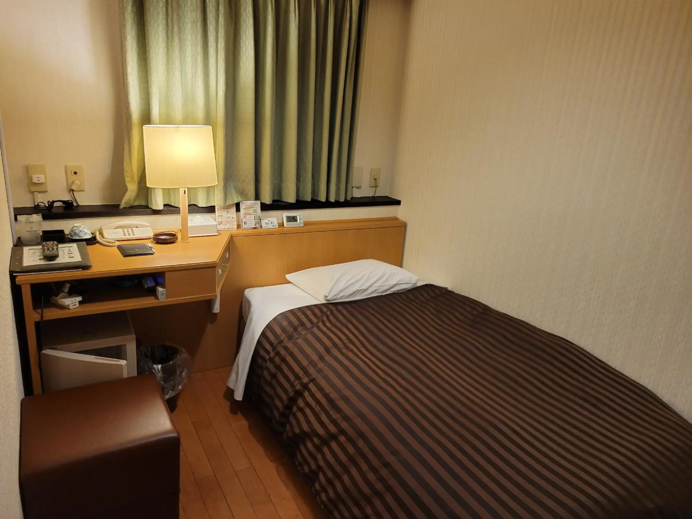 Bed in Hotel Osaka Castle